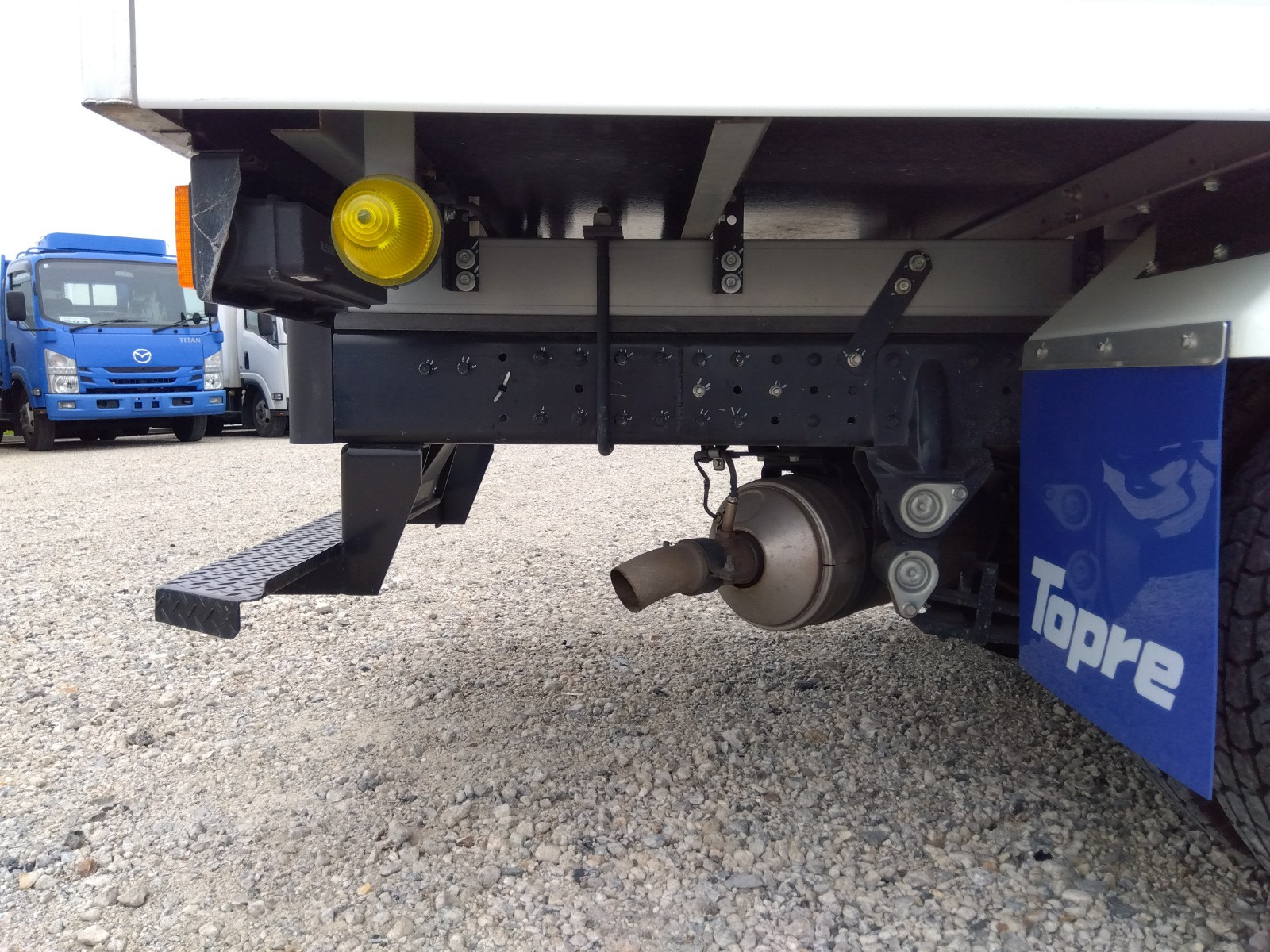 三菱 キャンター 2RG-FBAV0(2WD)の写真30