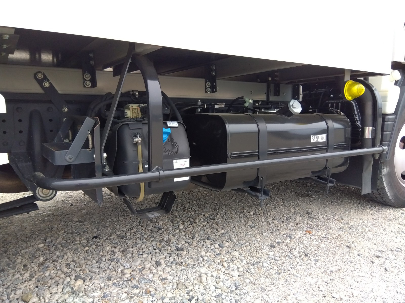 三菱 キャンター 2RG-FBAV0(2WD)の写真32