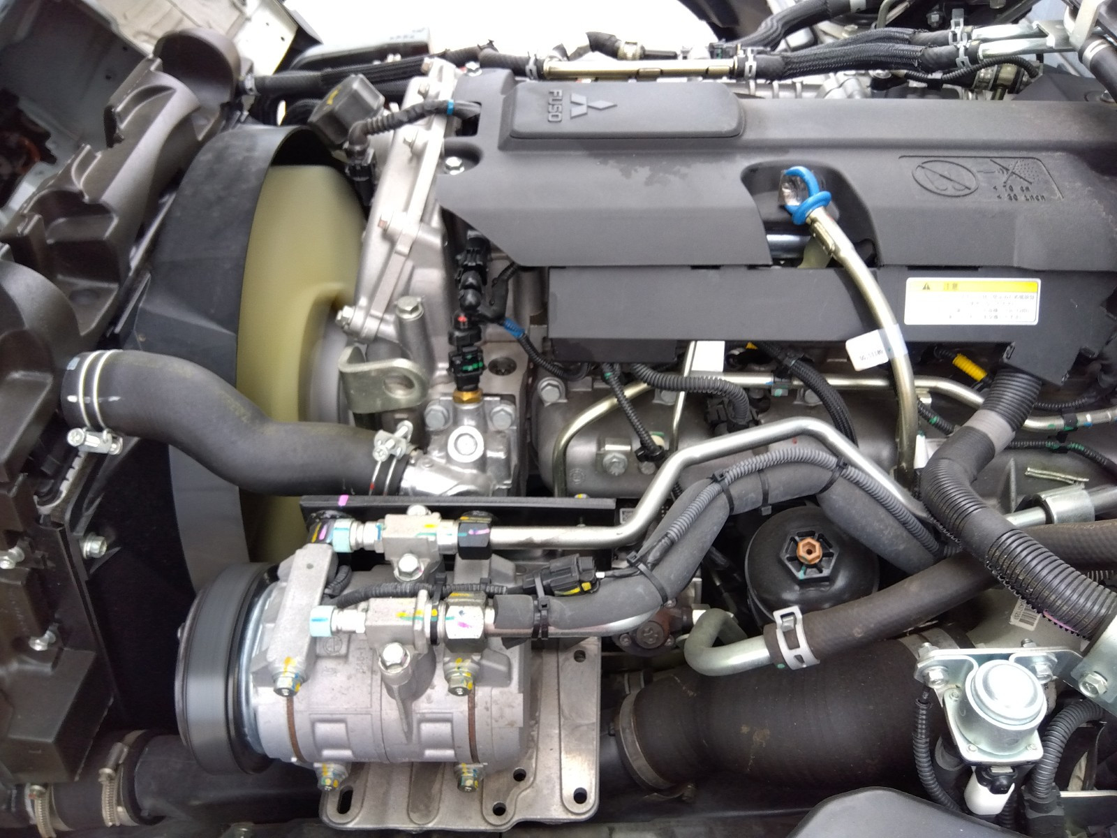 三菱 キャンター 2RG-FBAV0(2WD)の写真39