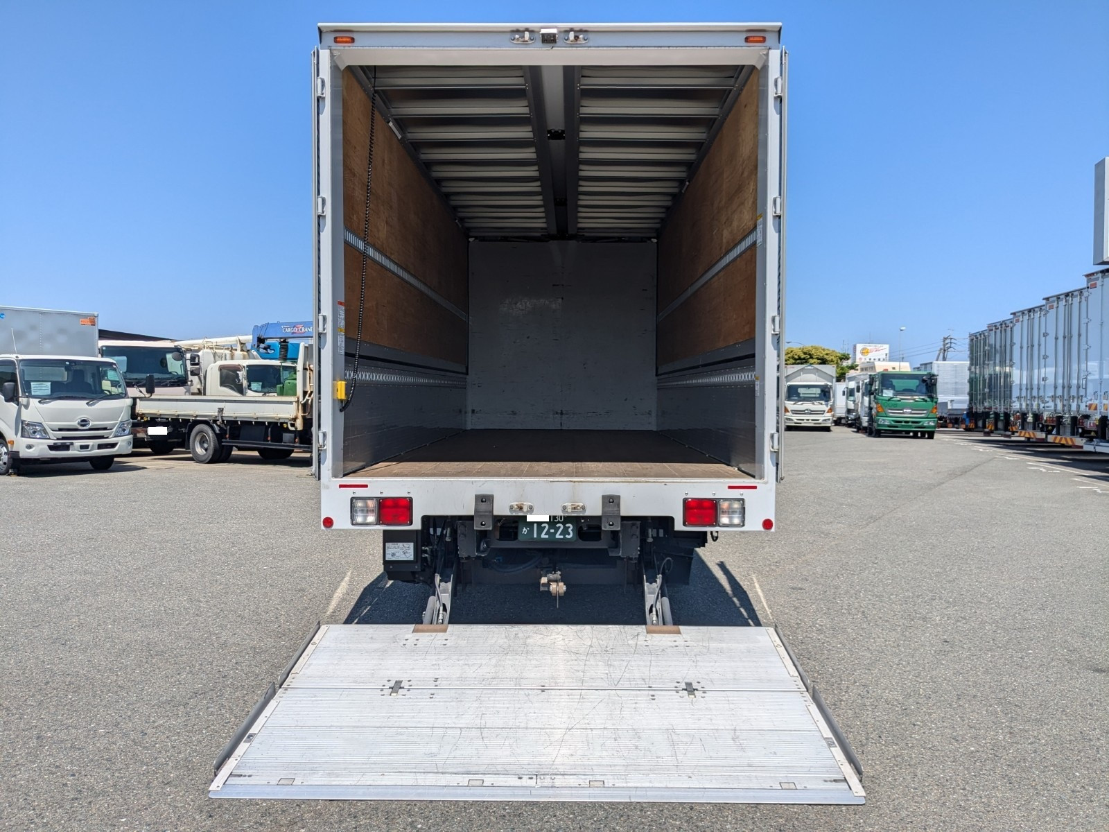 日野 レンジャー 2PG-FD2ABG(2WD)の写真9