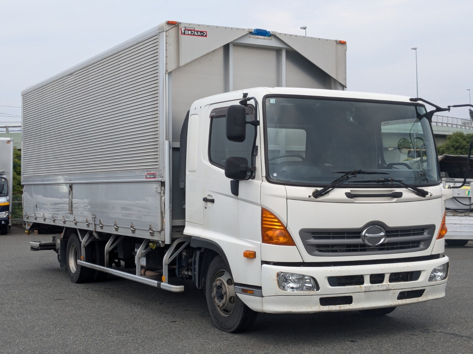 日野 レンジャー TKG-FD9JLAA(2WD)の写真3