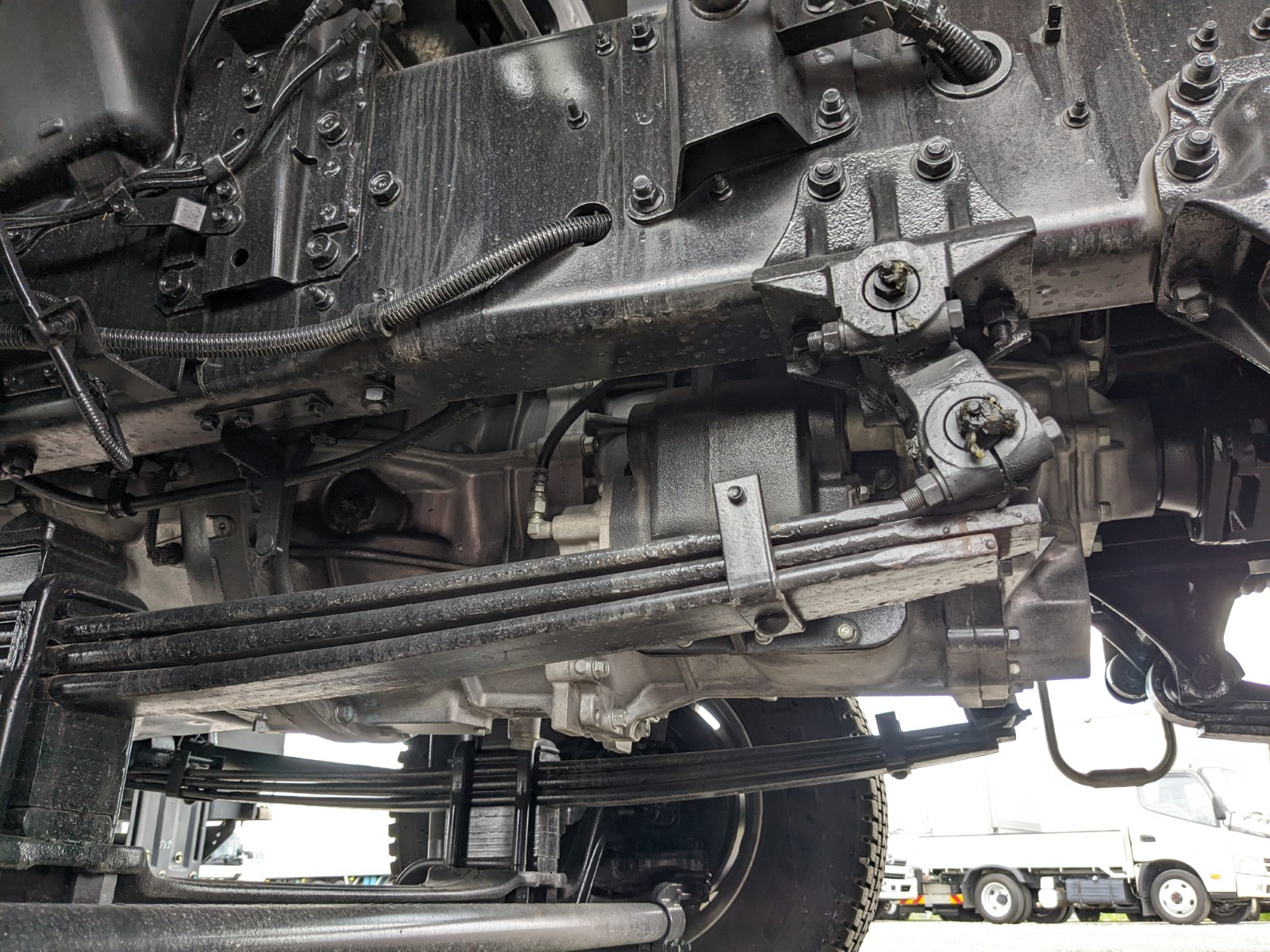 いすゞ ギガ 2PG-CYE77DM(6x2)の写真22