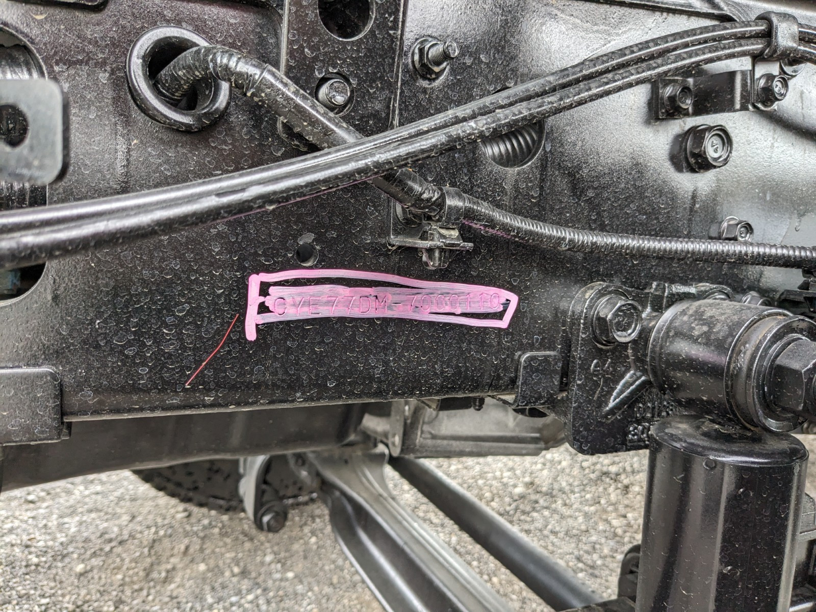 いすゞ ギガ 2PG-CYE77DM(6x2)の写真35