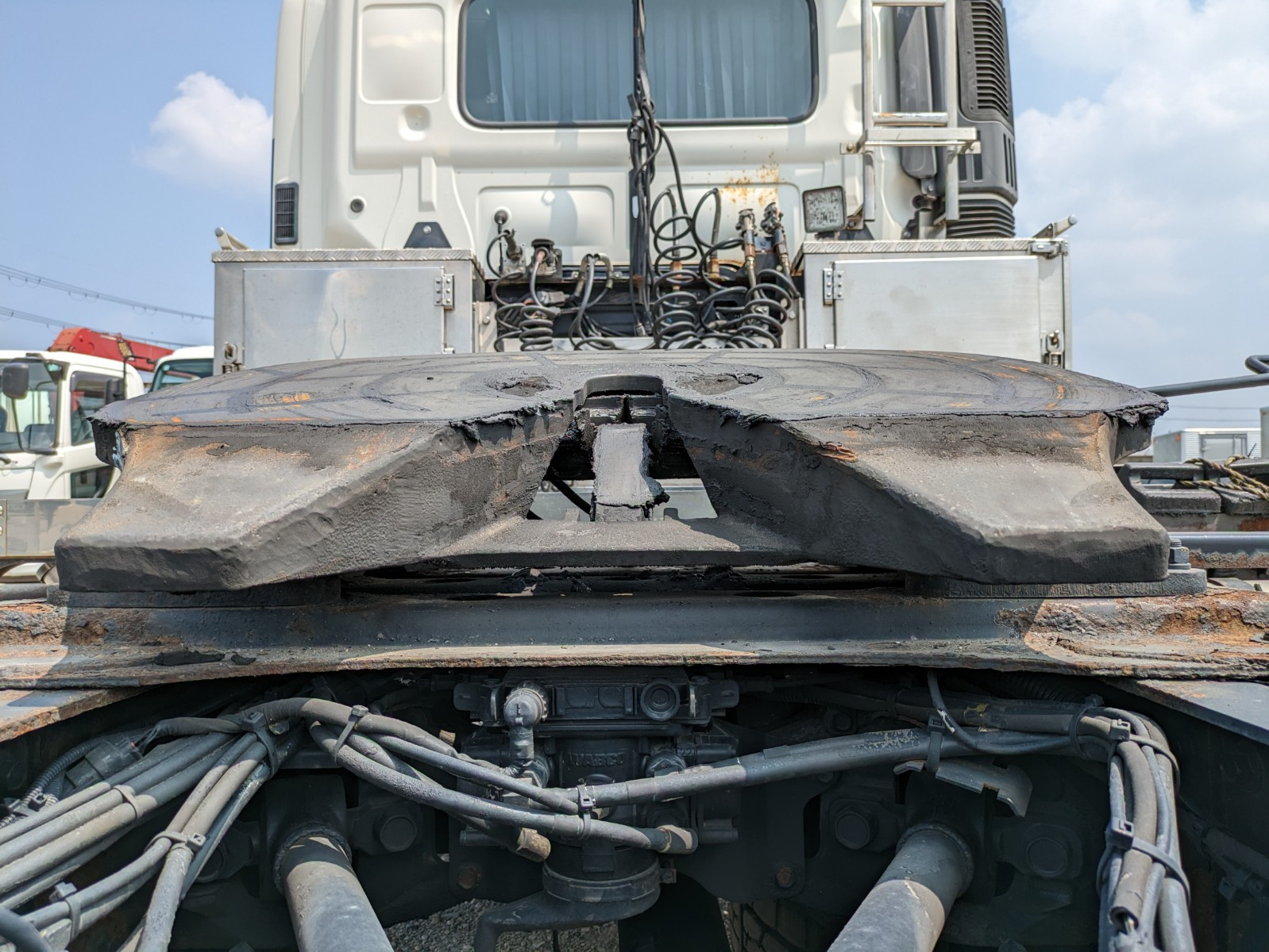 日野 プロフィア QPG-SH1EDDG(2WD)の写真14