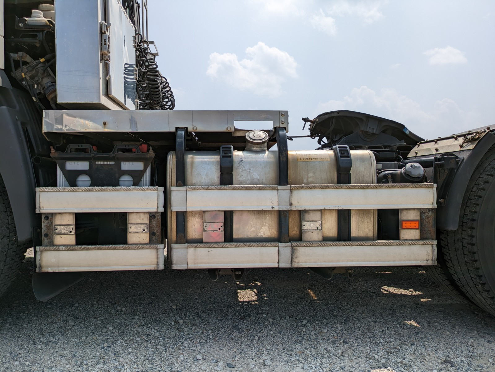 日野 プロフィア QPG-SH1EDDG(2WD)の写真19