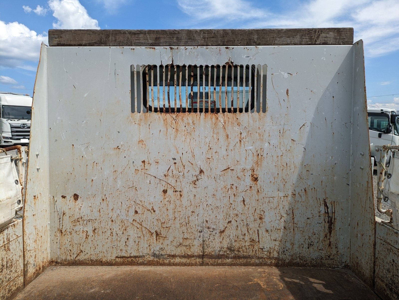 三菱 キャンター TKG-FBA30(2WD)の写真15