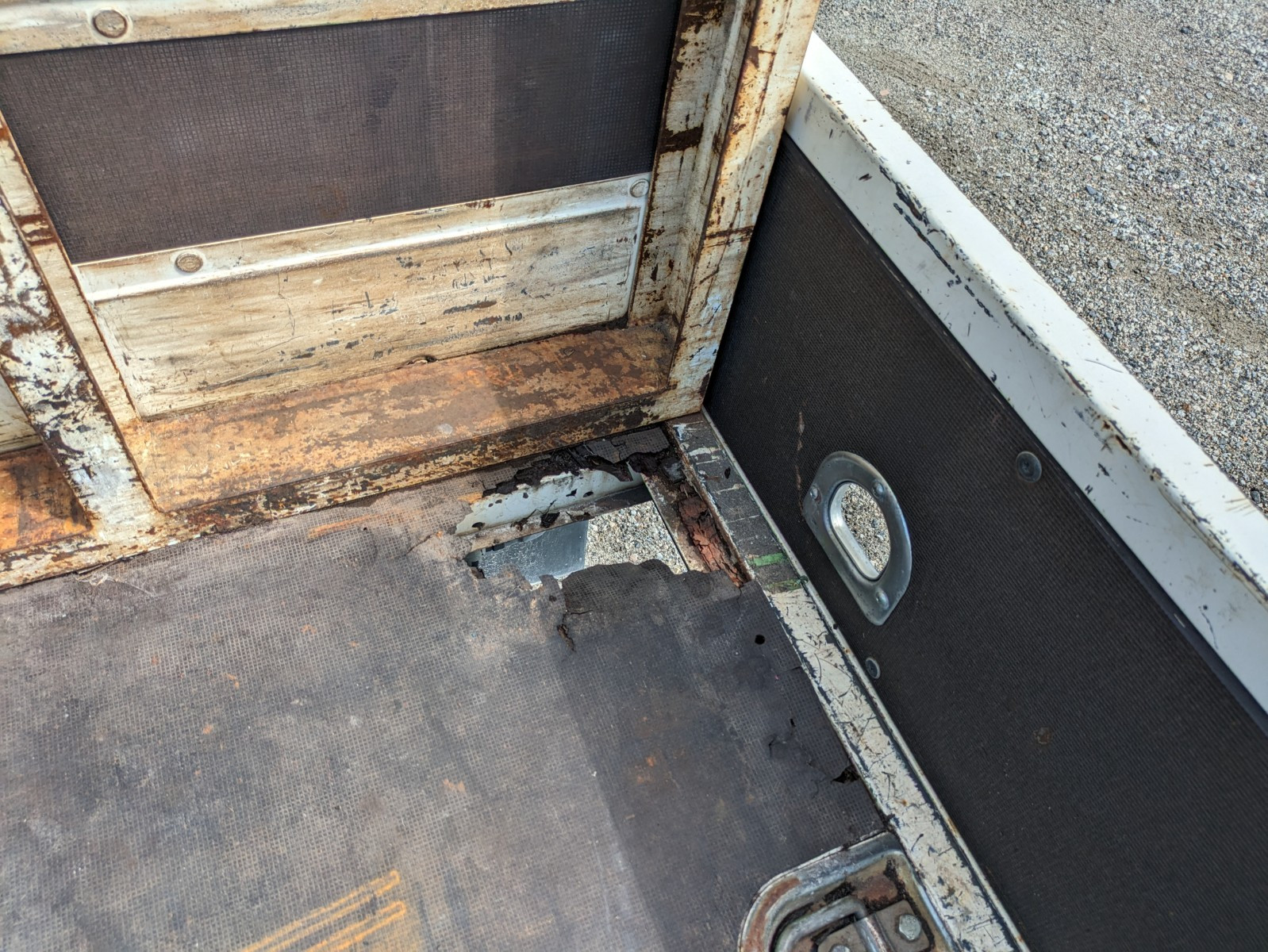 日野 デュトロ TPG-XZU605M(2WD)の写真15