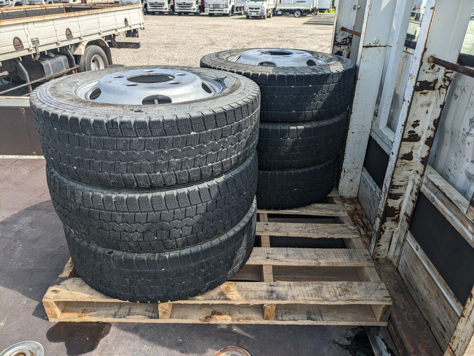 日野 デュトロ TPG-XZU605M(2WD)の写真38