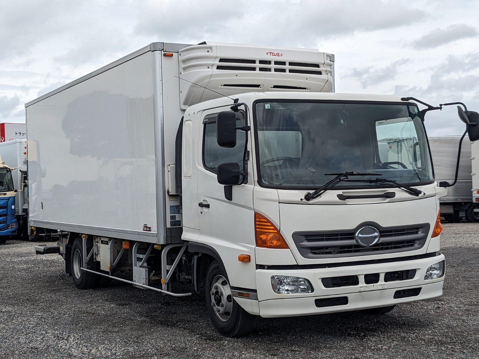 日野 レンジャー TKG-FD9JLAA(2WD)の写真3