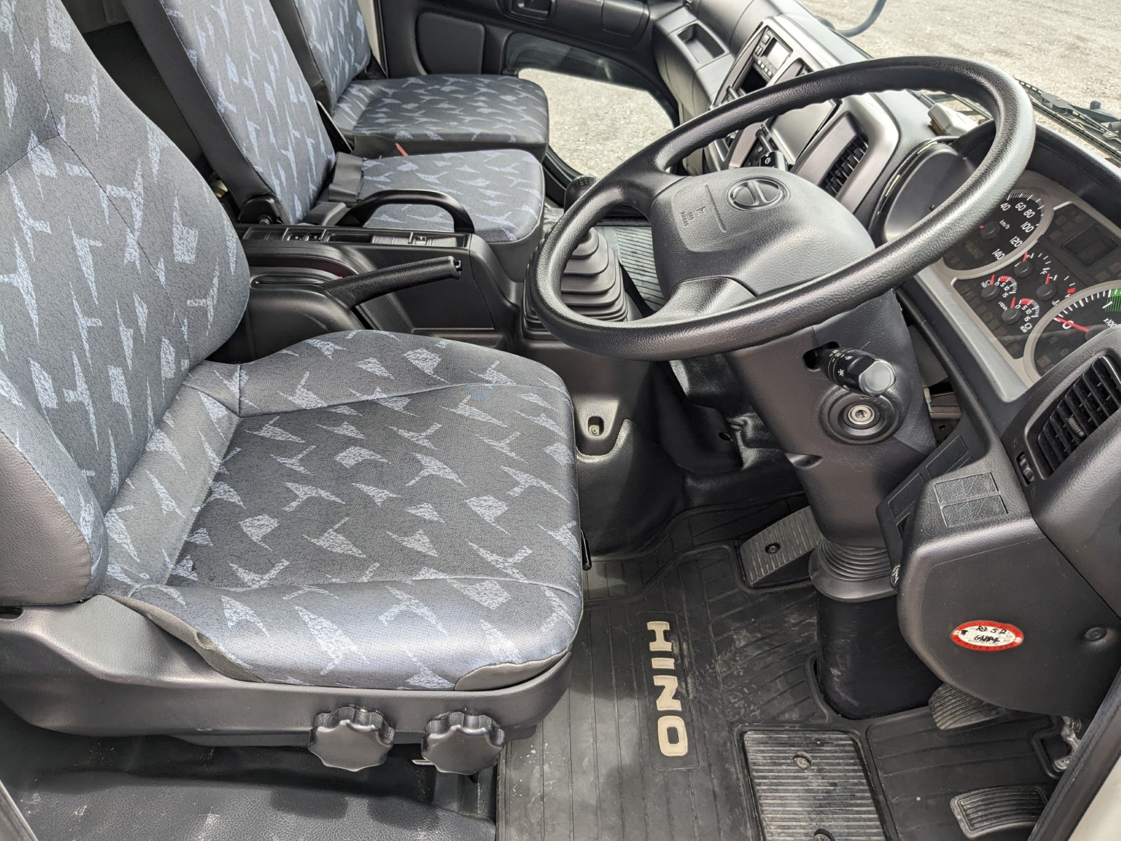 日野 レンジャー TKG-FD9JLAA(2WD)の写真39