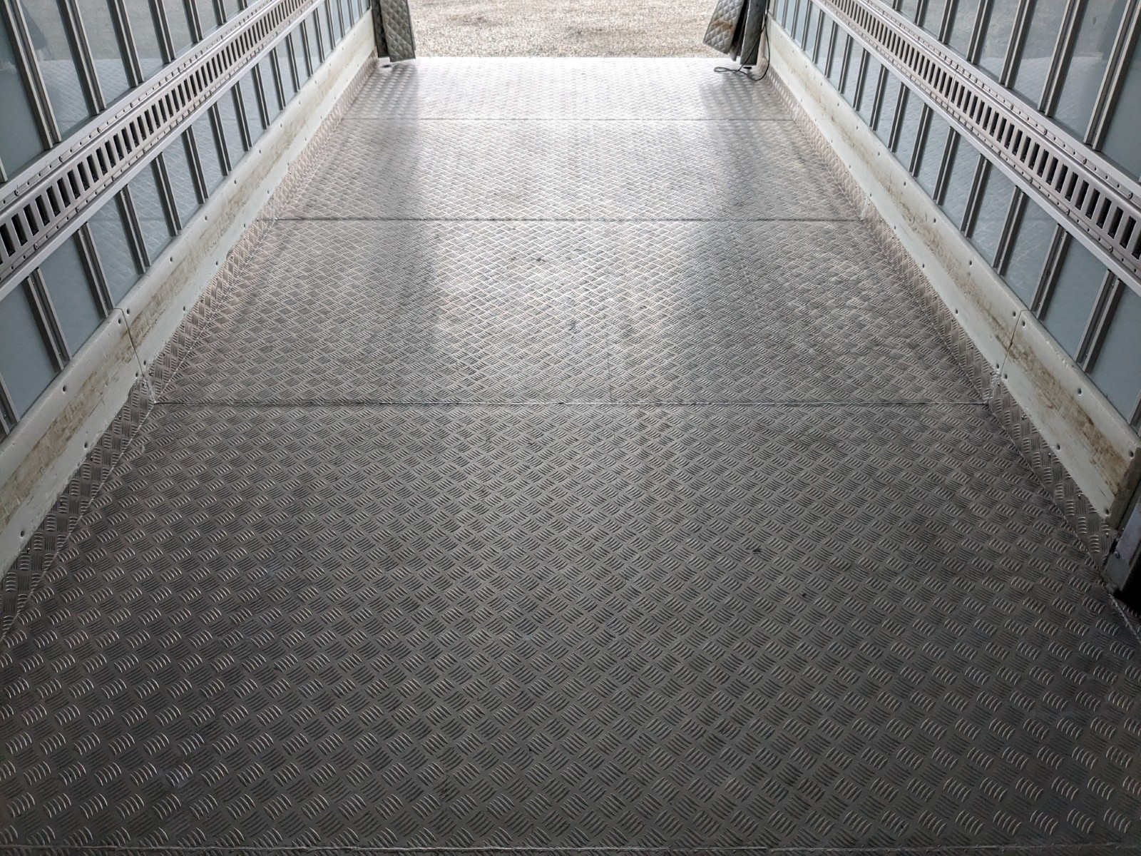 日野 レンジャー TKG-FD9JLAA(2WD)の写真22