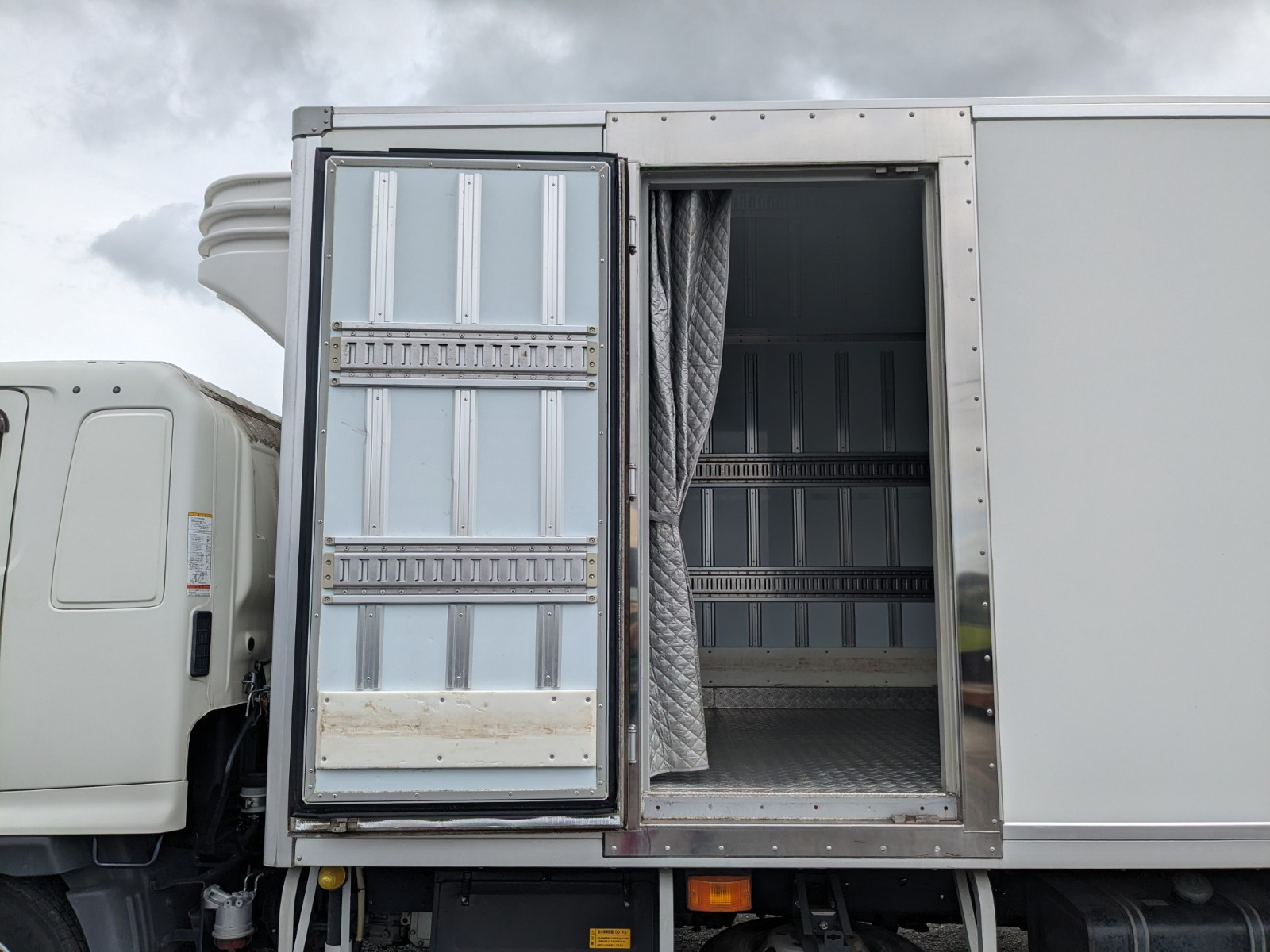 日野 レンジャー TKG-FD9JLAA(2WD)の写真31