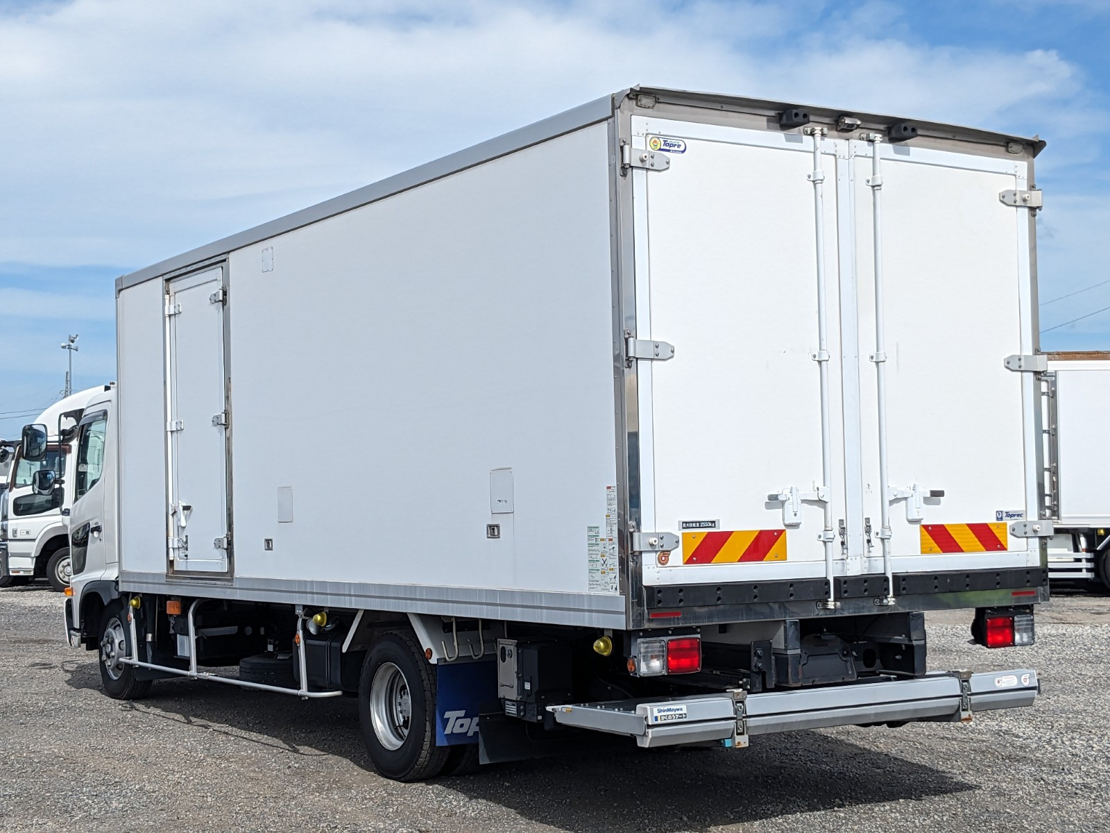 日野 レンジャー 2KG-FC2ABA(2WD)の写真4