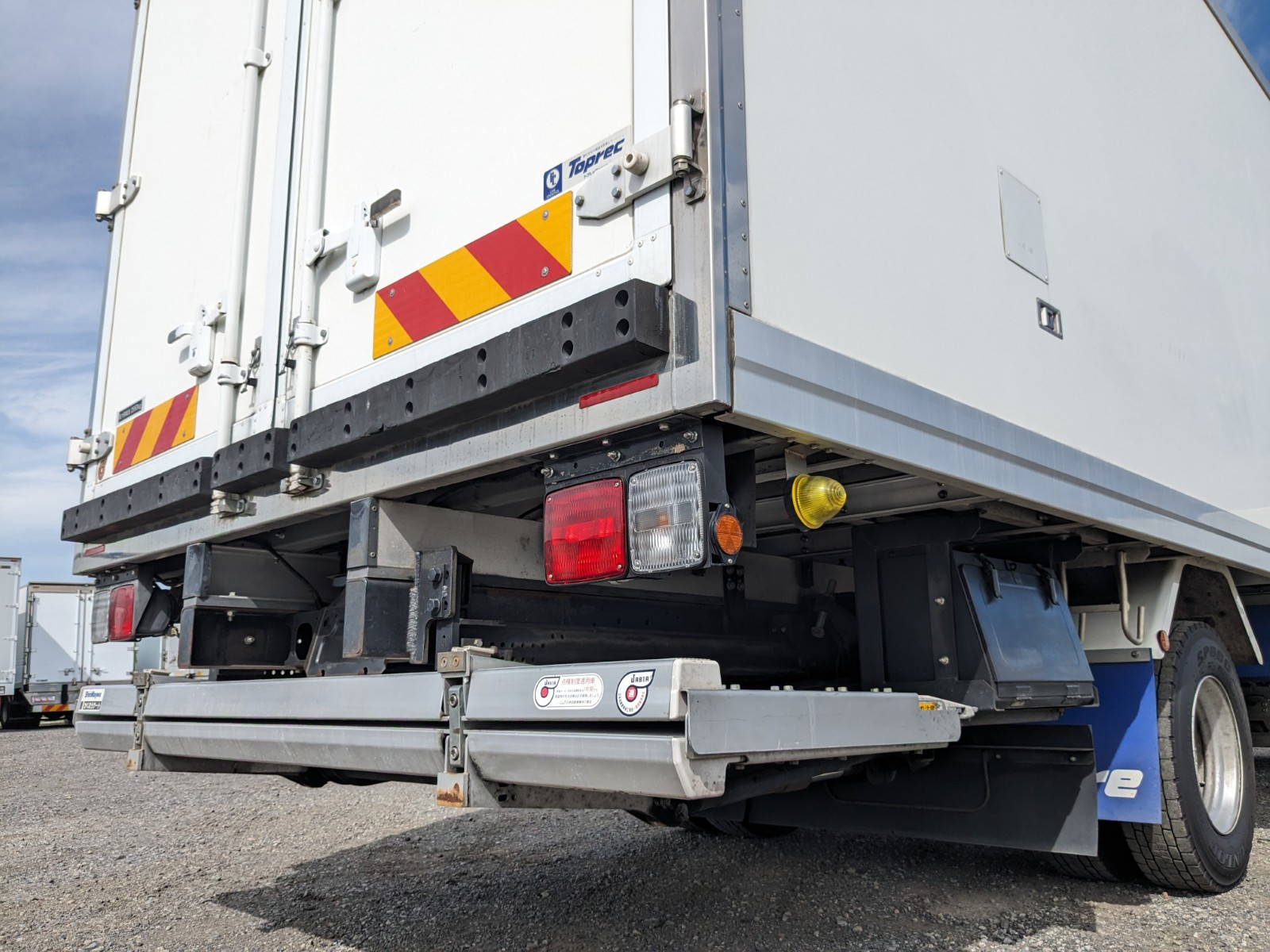 日野 レンジャー 2KG-FC2ABA(2WD)の写真7