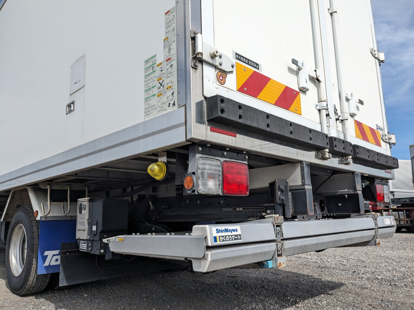 日野 レンジャー 2KG-FC2ABA(2WD)の写真8