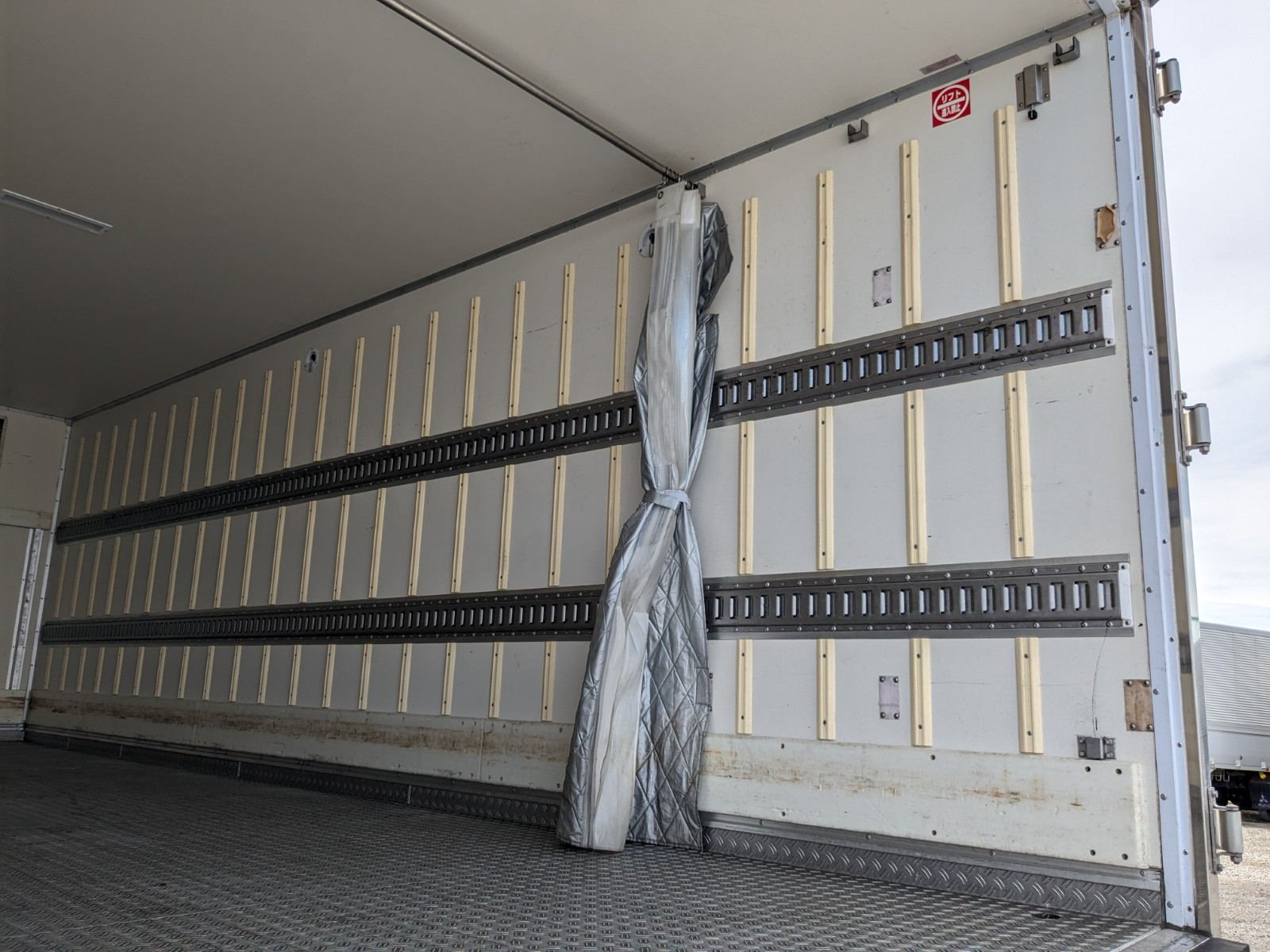 日野 レンジャー 2KG-FC2ABA(2WD)の写真22