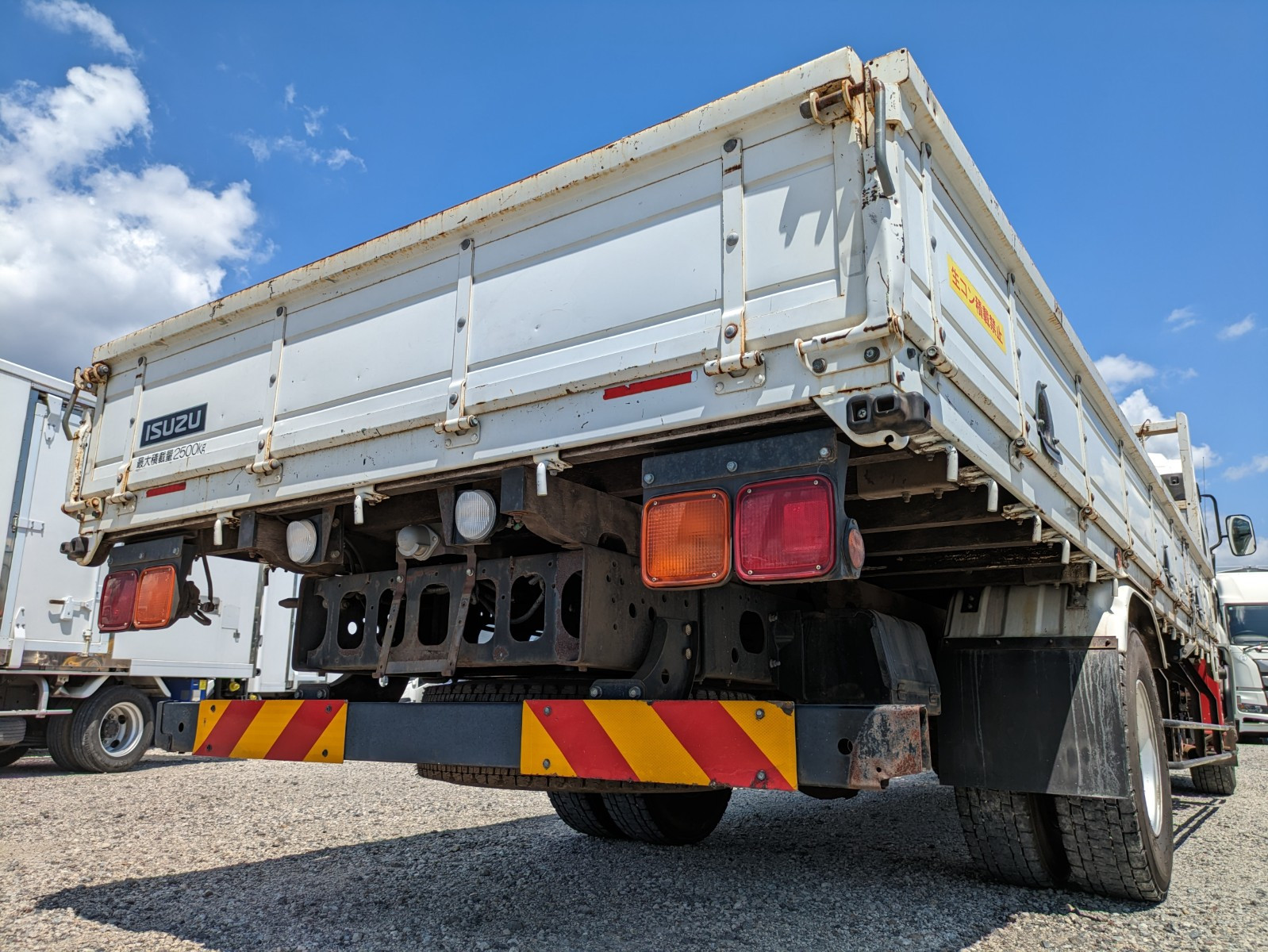 いすゞ フォワード 2PG-FRR90S1(2WD)の写真9