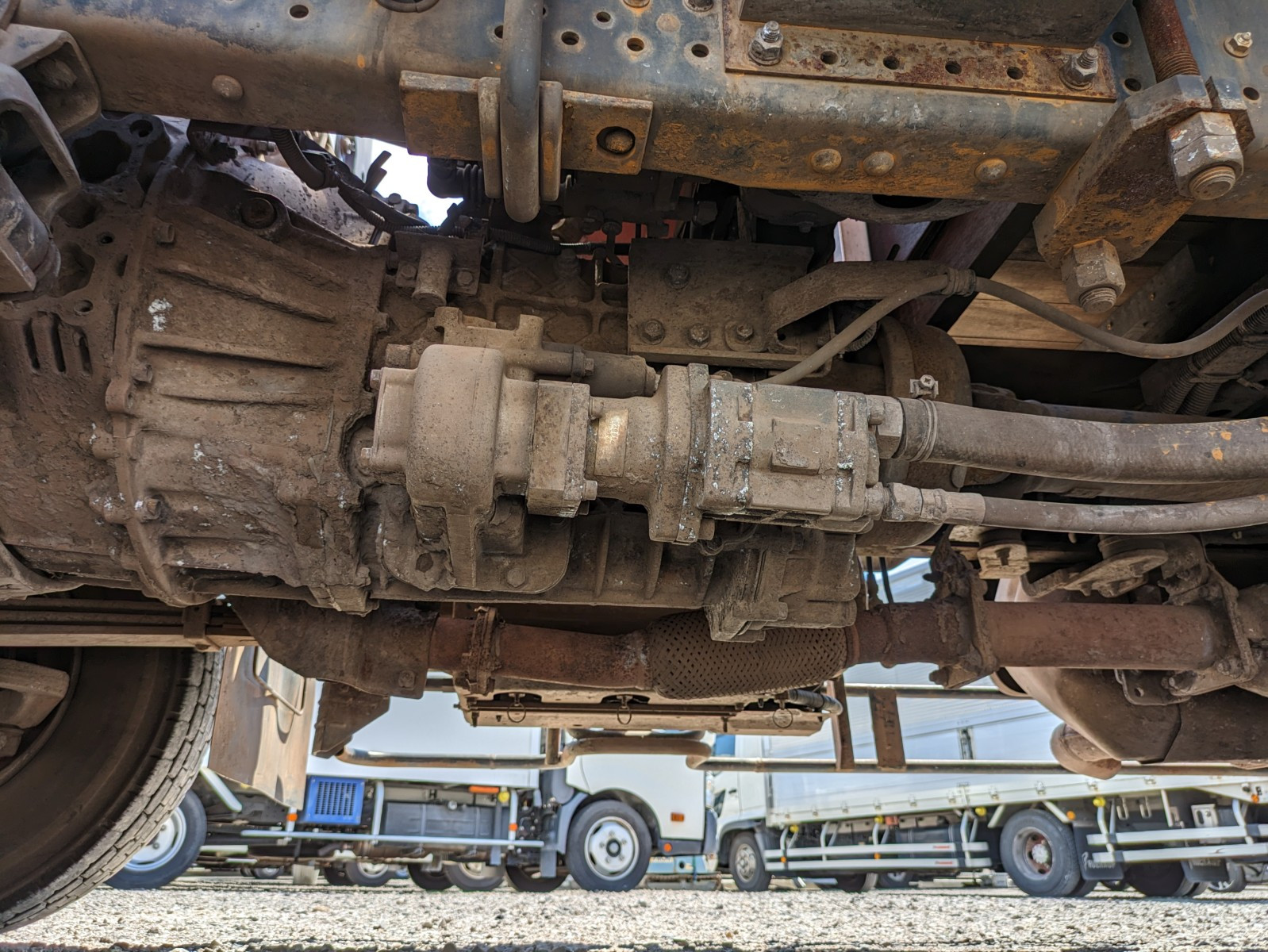 いすゞ フォワード 2PG-FRR90S1(2WD)の写真30