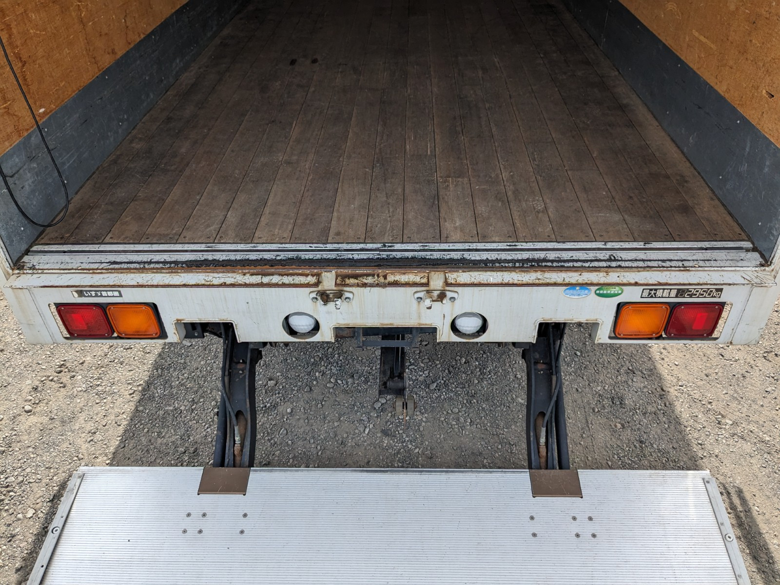 いすゞ フォワード TKG-FRR90S2(2WD)の写真14