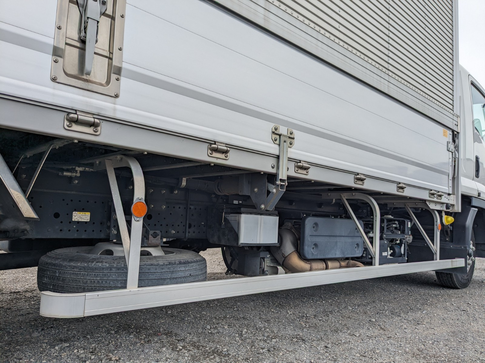 いすゞ フォワード 2PG-FRR90S2(2WD)の写真34