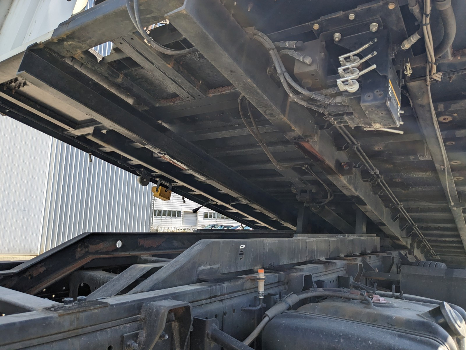 いすゞ フォワード TKG-FRR90S1(2WD)の写真26