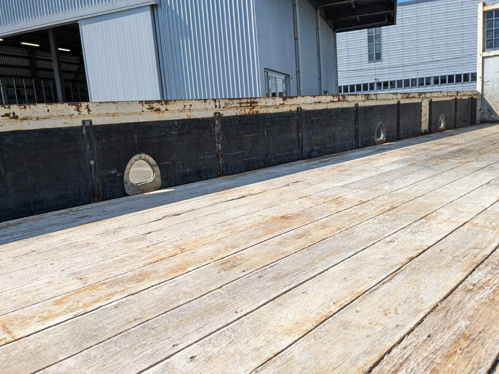 いすゞ フォワード 2PG-FRR90S1(2WD)の写真22