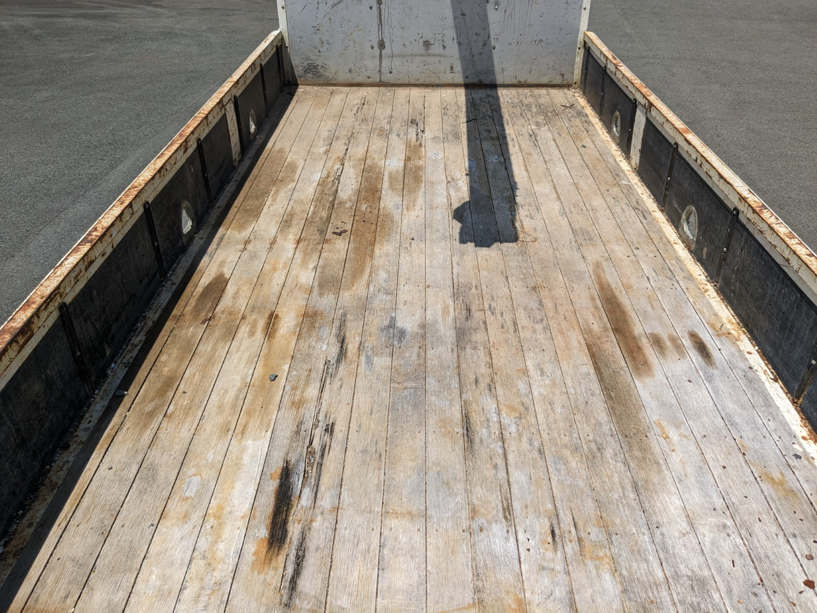 いすゞ フォワード 2PG-FRR90S1(2WD)の写真17