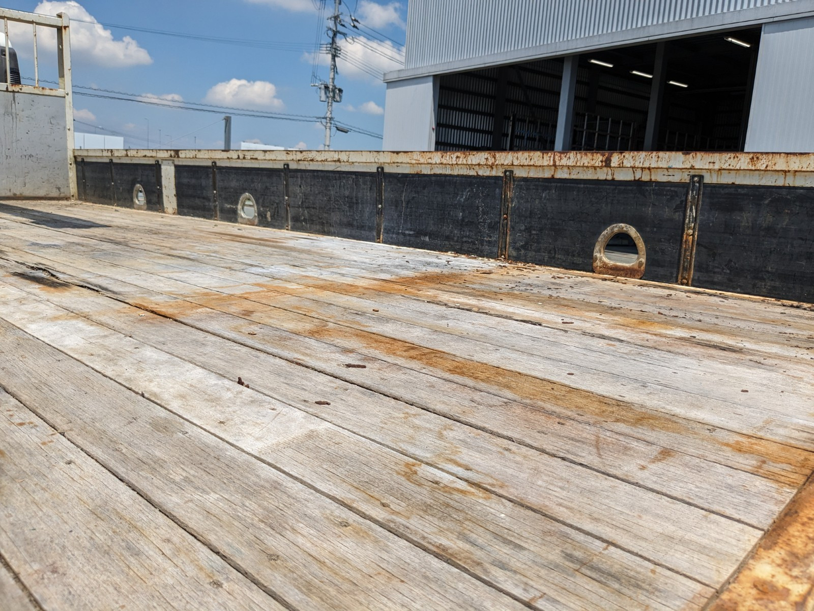 いすゞ フォワード 2PG-FRR90S1(2WD)の写真21