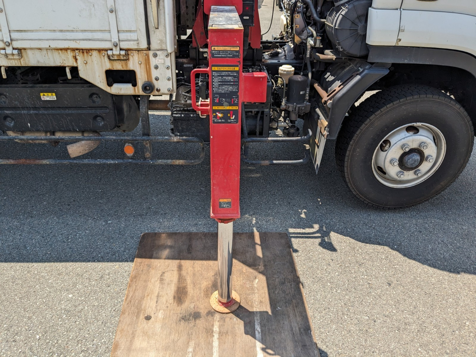 いすゞ フォワード 2PG-FRR90S1(2WD)の写真30