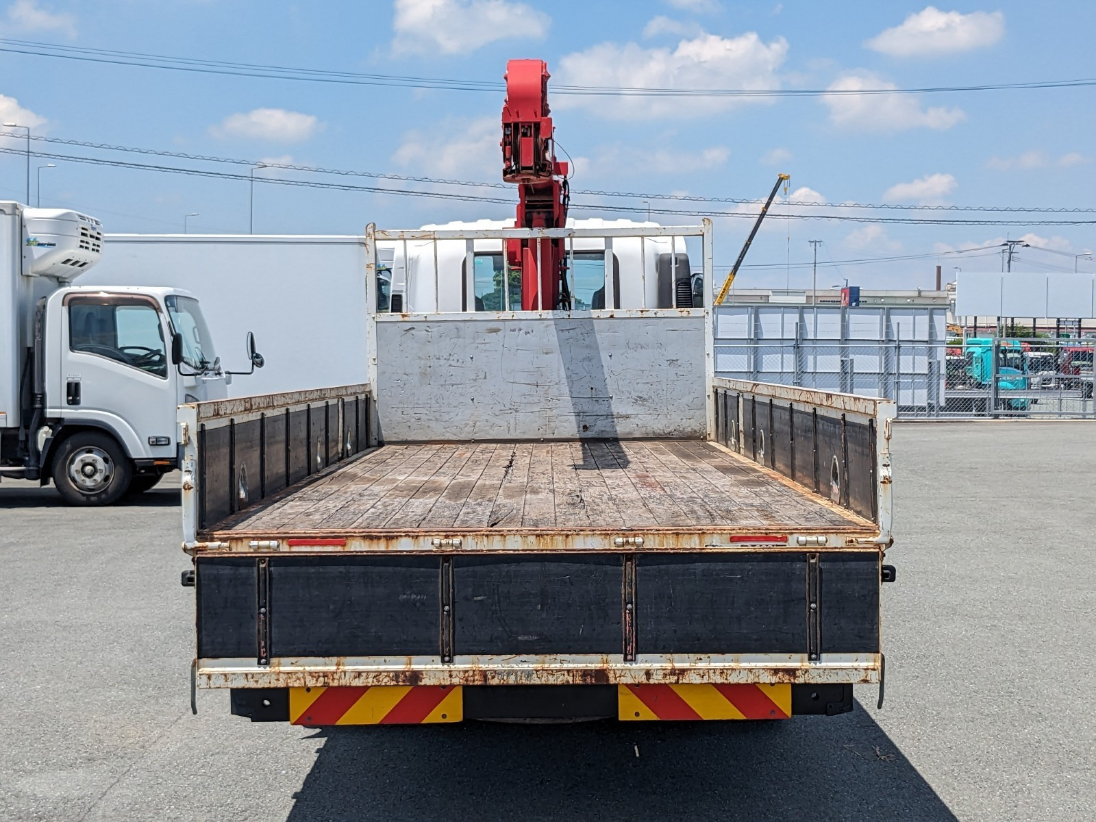 いすゞ フォワード 2PG-FRR90S1(2WD)の写真9