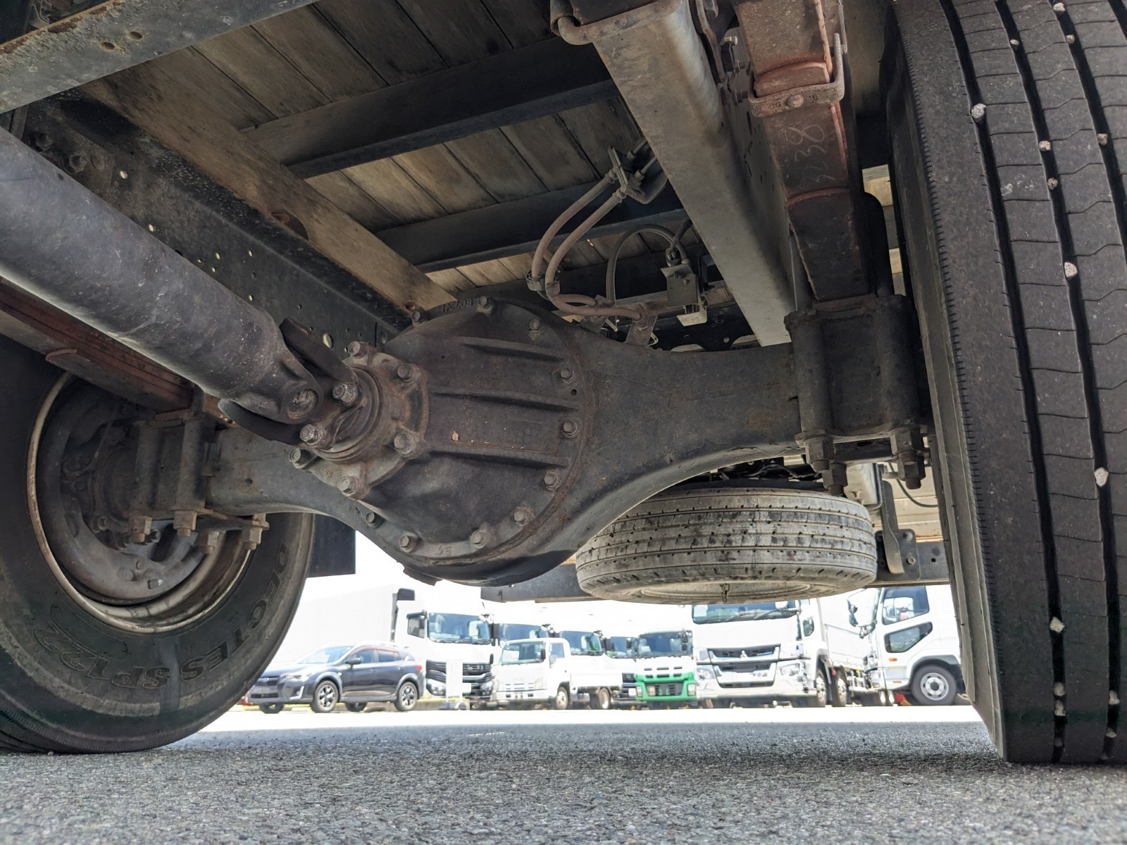 いすゞ フォワード 2PG-FRR90S1(2WD)の写真11