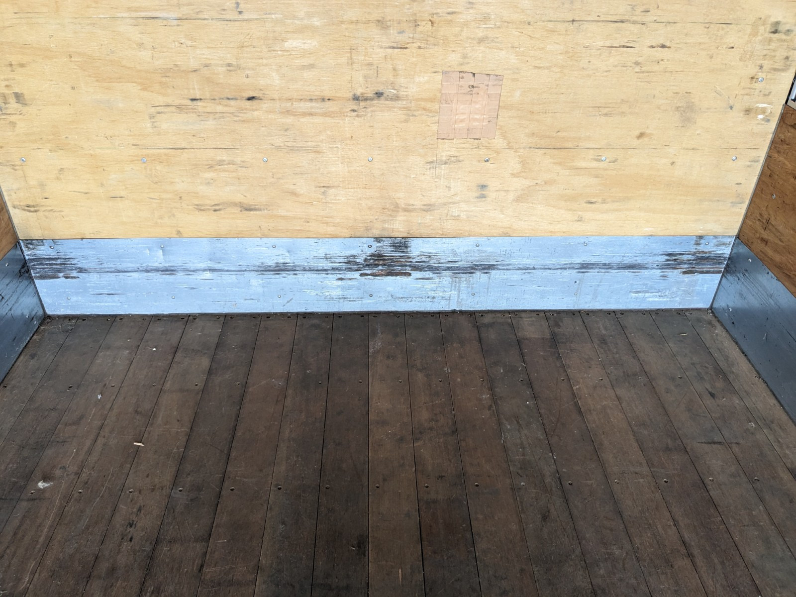 いすゞ フォワード 2PG-FRR90S2(2WD)の写真24