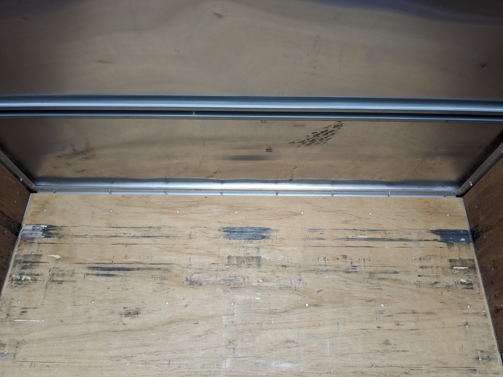 いすゞ フォワード 2PG-FRR90S2(2WD)の写真25