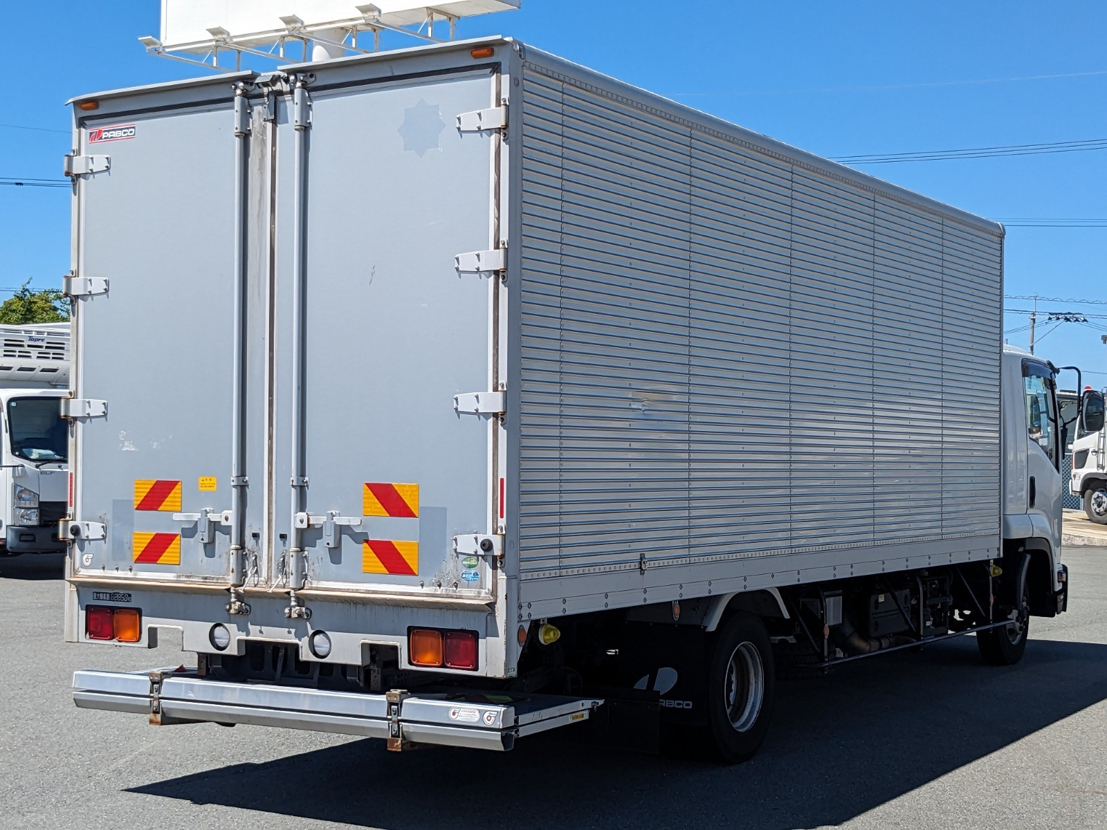 いすゞ フォワード 2PG-FRR90S2(2WD)の写真5