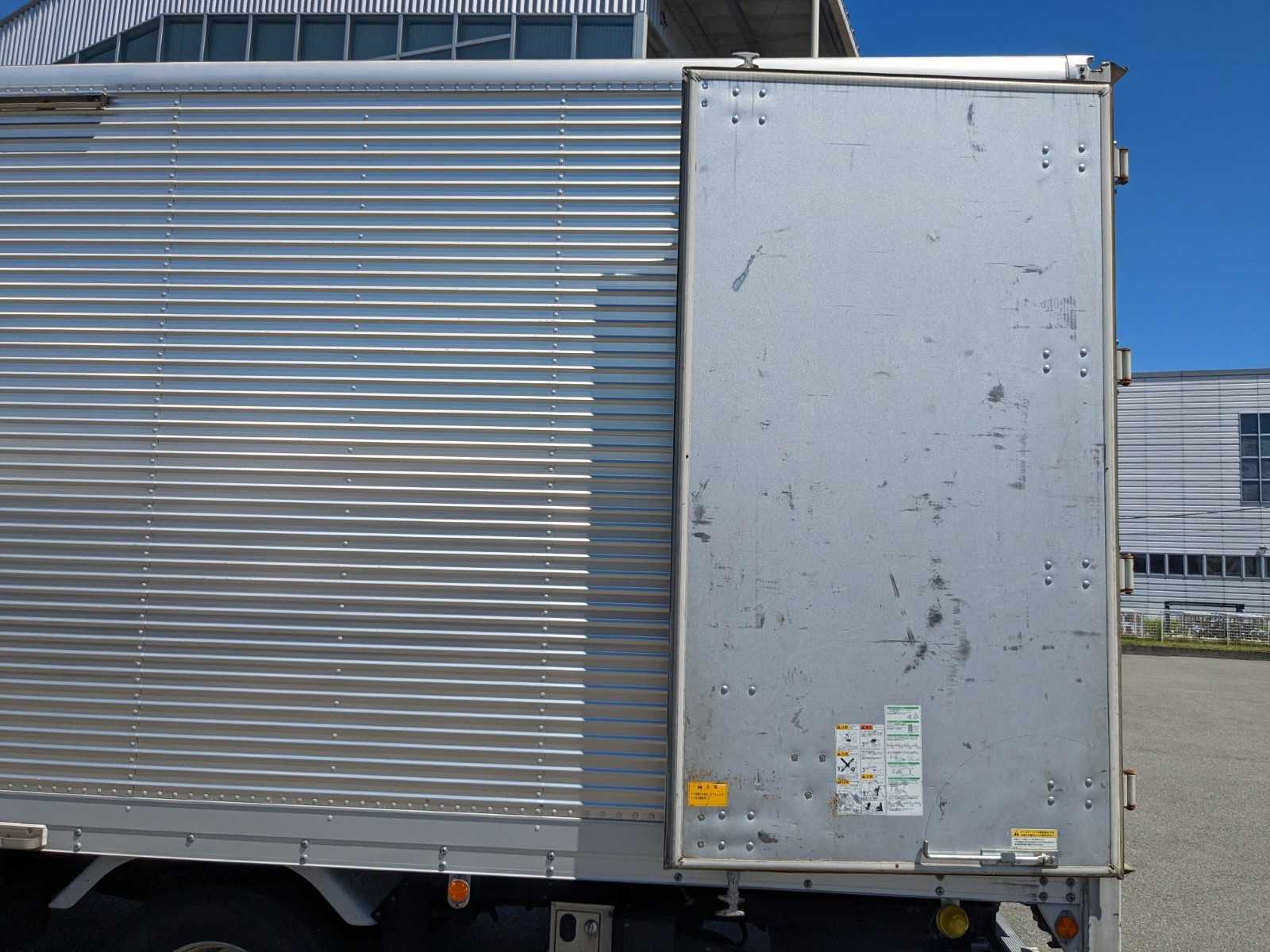 いすゞ フォワード 2PG-FRR90S2(2WD)の写真10