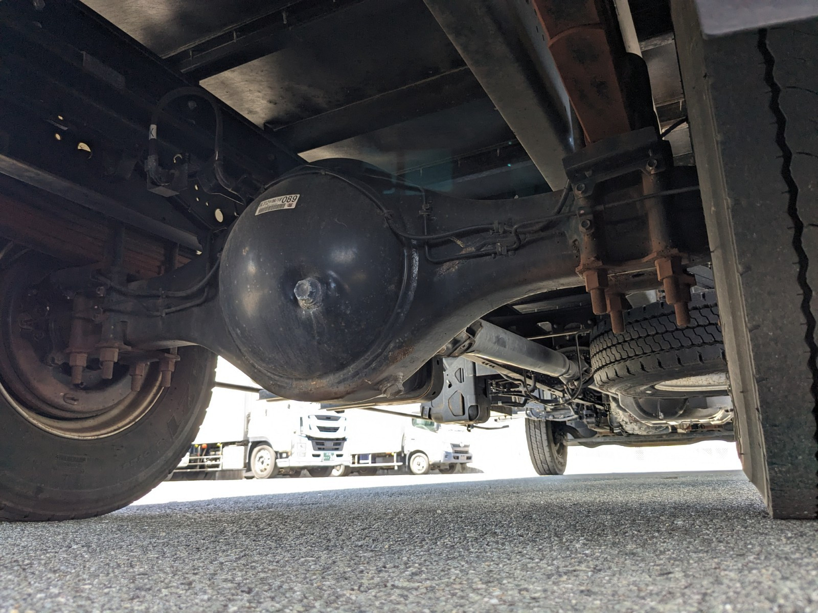 いすゞ フォワード 2PG-FRR90S2(2WD)の写真17