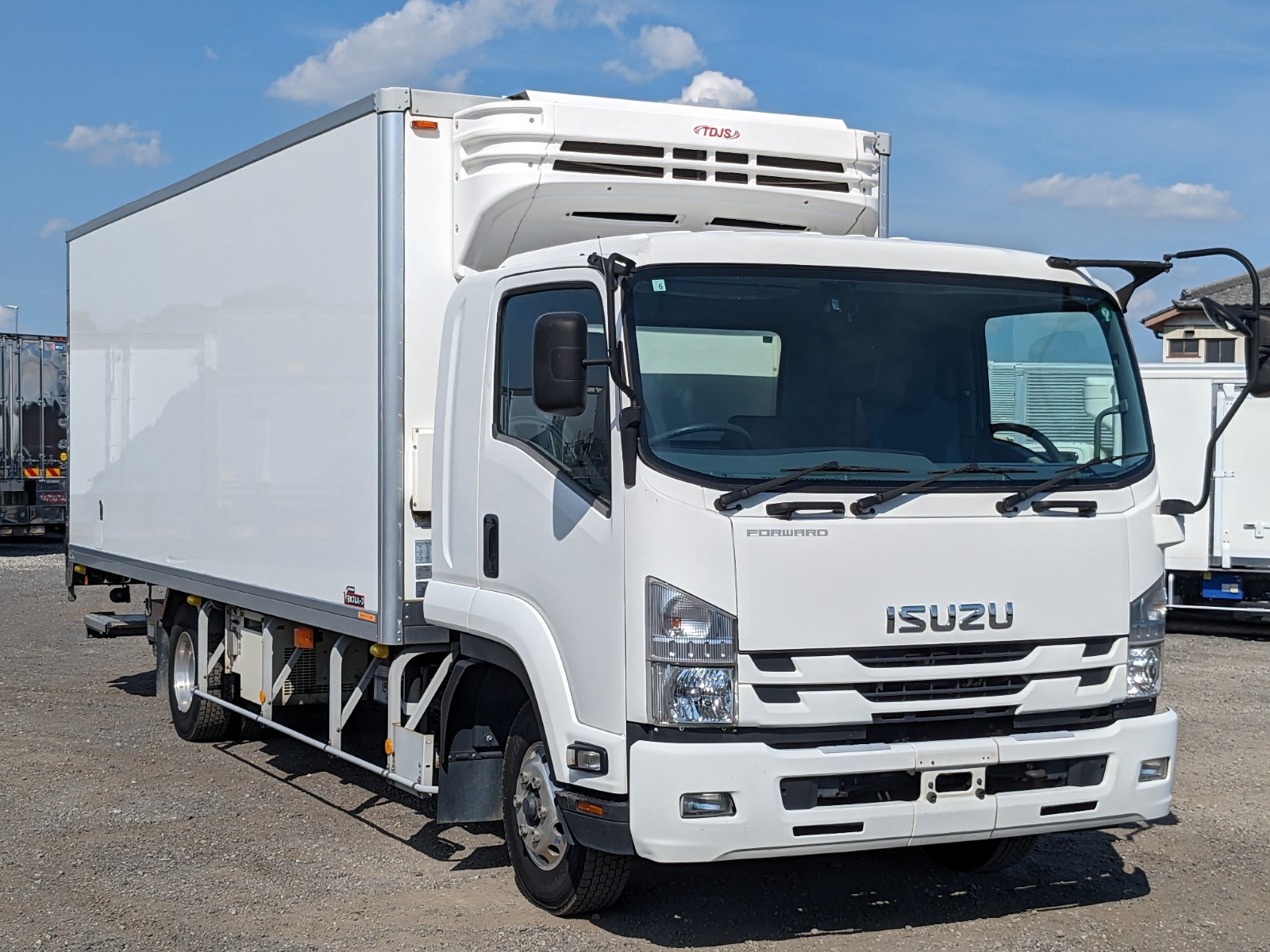 いすゞ フォワード TKG-FRR90S2(2WD)の写真3