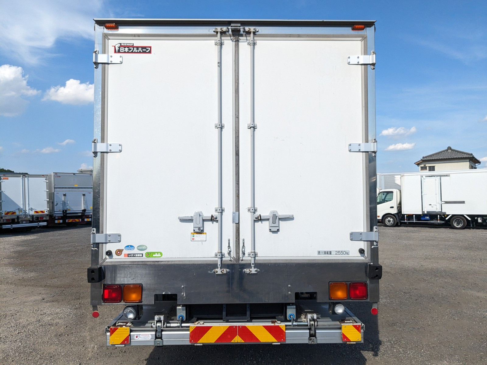 いすゞ フォワード TKG-FRR90S2(2WD)の写真6