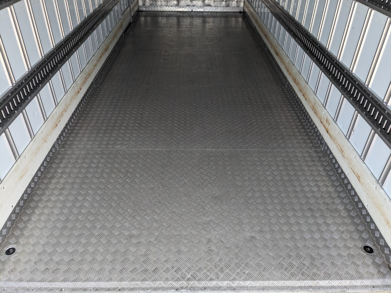 いすゞ フォワード TKG-FRR90S2(2WD)の写真14