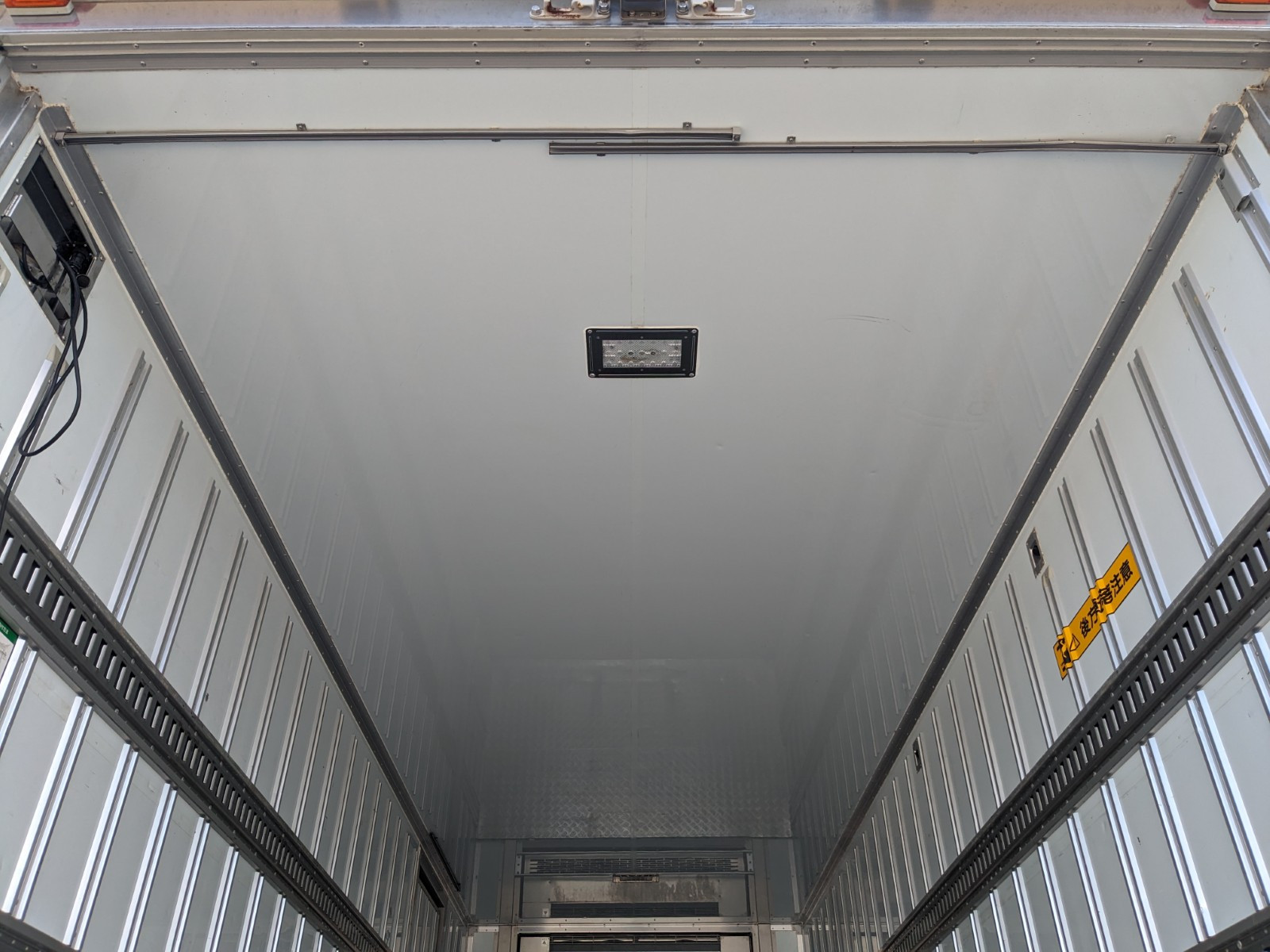 いすゞ フォワード TKG-FRR90S2(2WD)の写真15