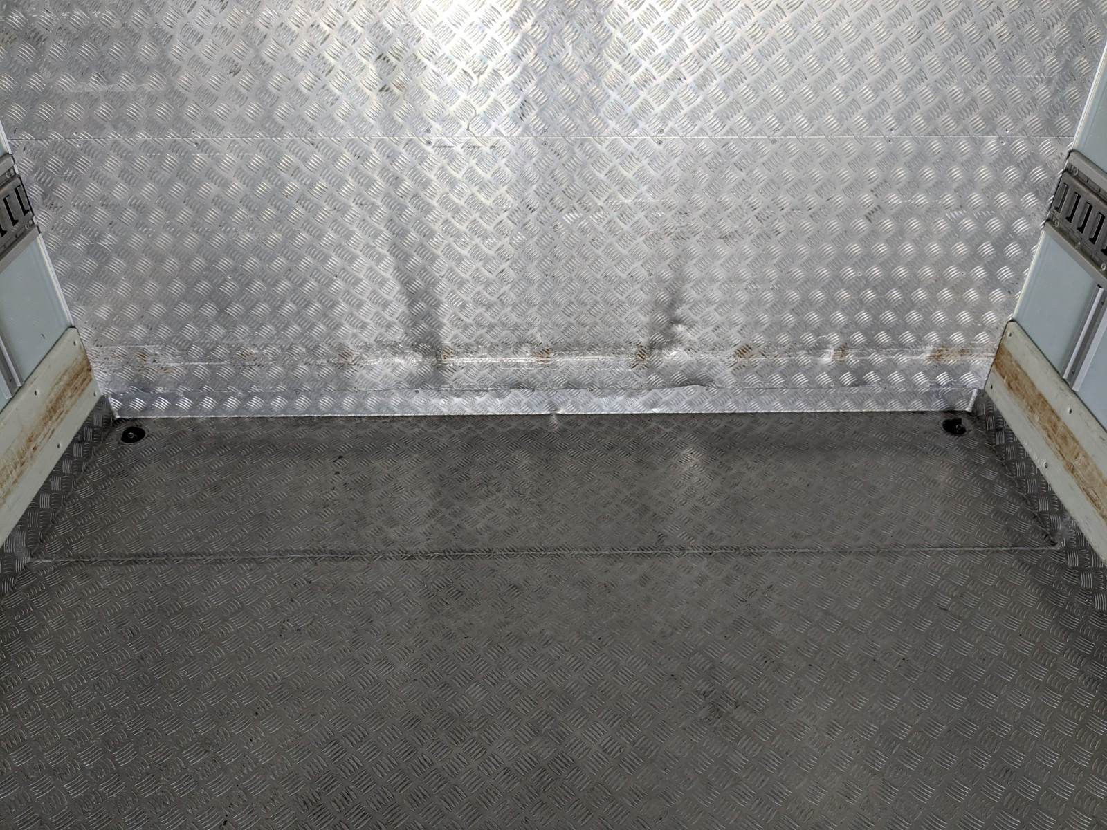 いすゞ フォワード TKG-FRR90S2(2WD)の写真16