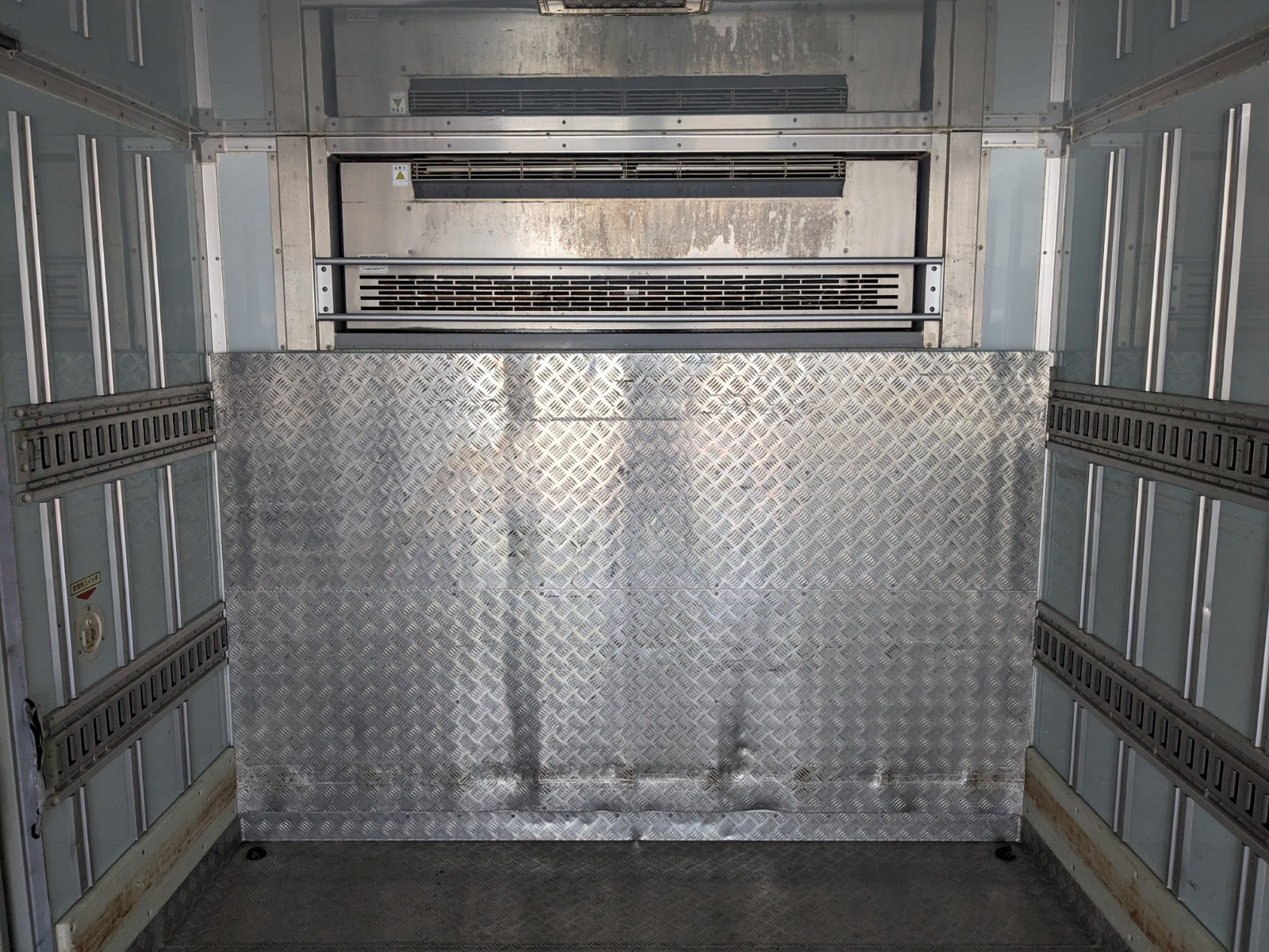 いすゞ フォワード TKG-FRR90S2(2WD)の写真19