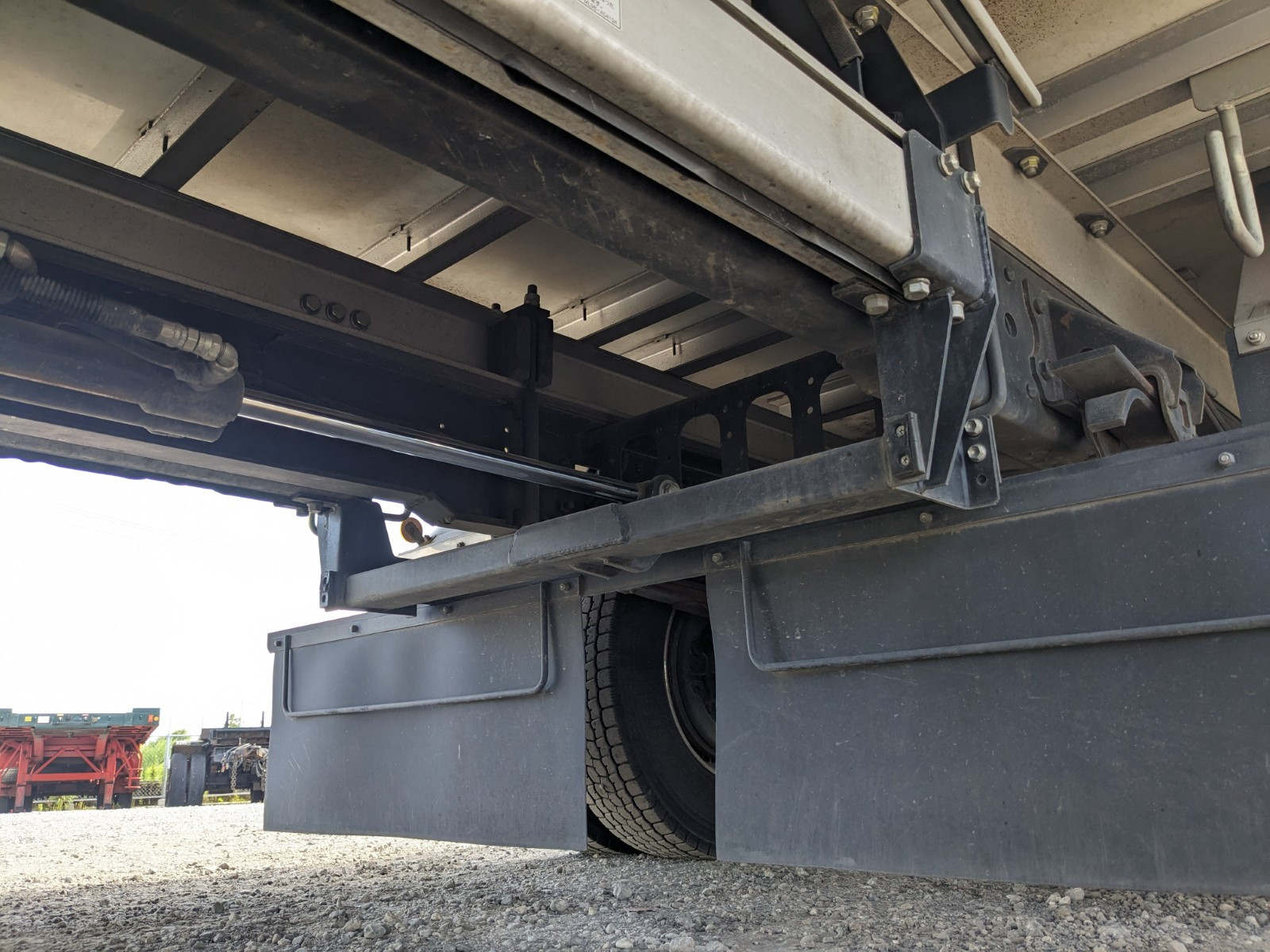 いすゞ フォワード TKG-FRR90S2(2WD)の写真35