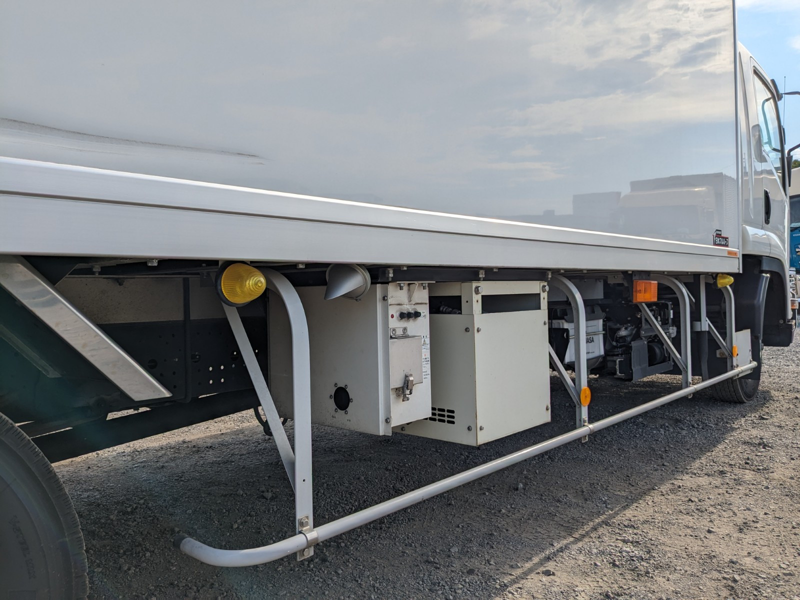 いすゞ フォワード TKG-FRR90S2(2WD)の写真37