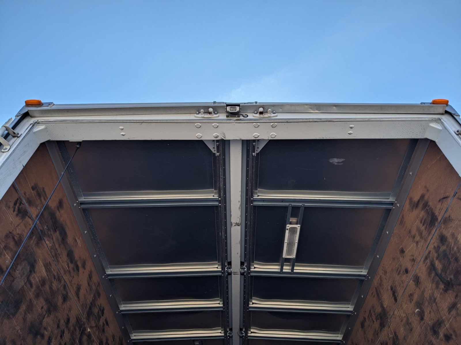 三菱 ファイター 2KG-FK61F(2WD)の写真13