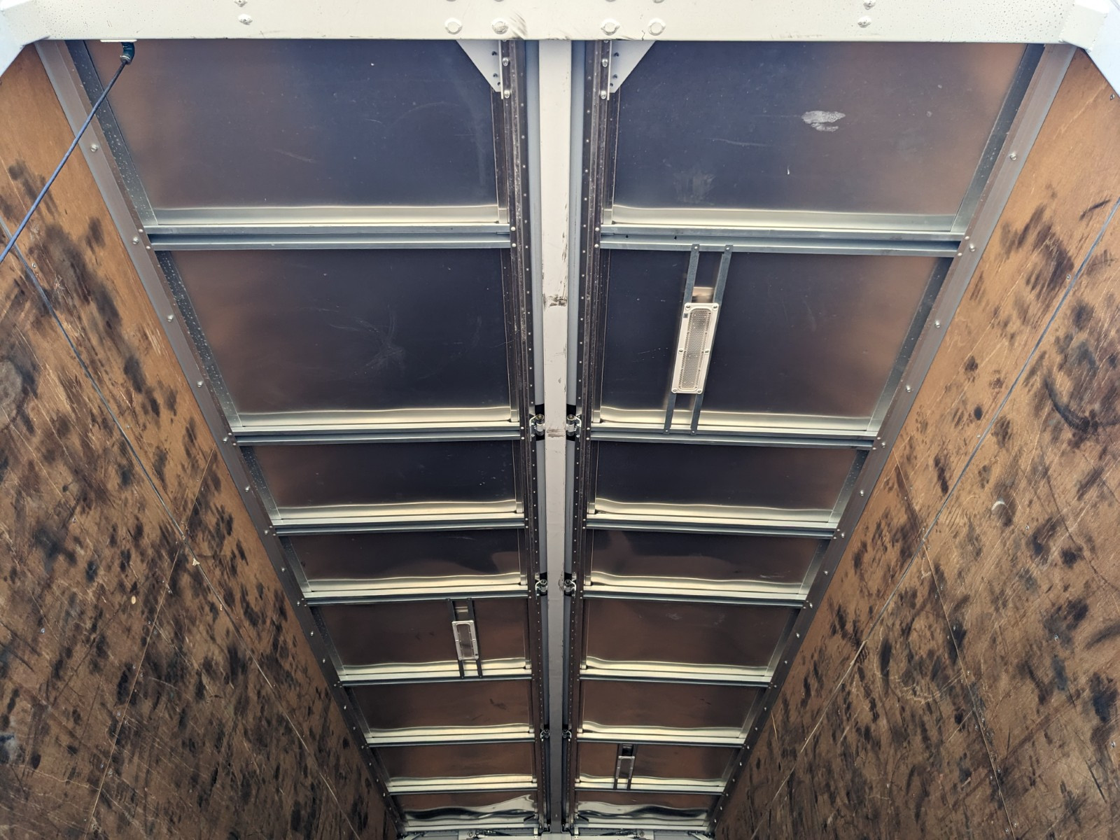 三菱 ファイター 2KG-FK61F(2WD)の写真15