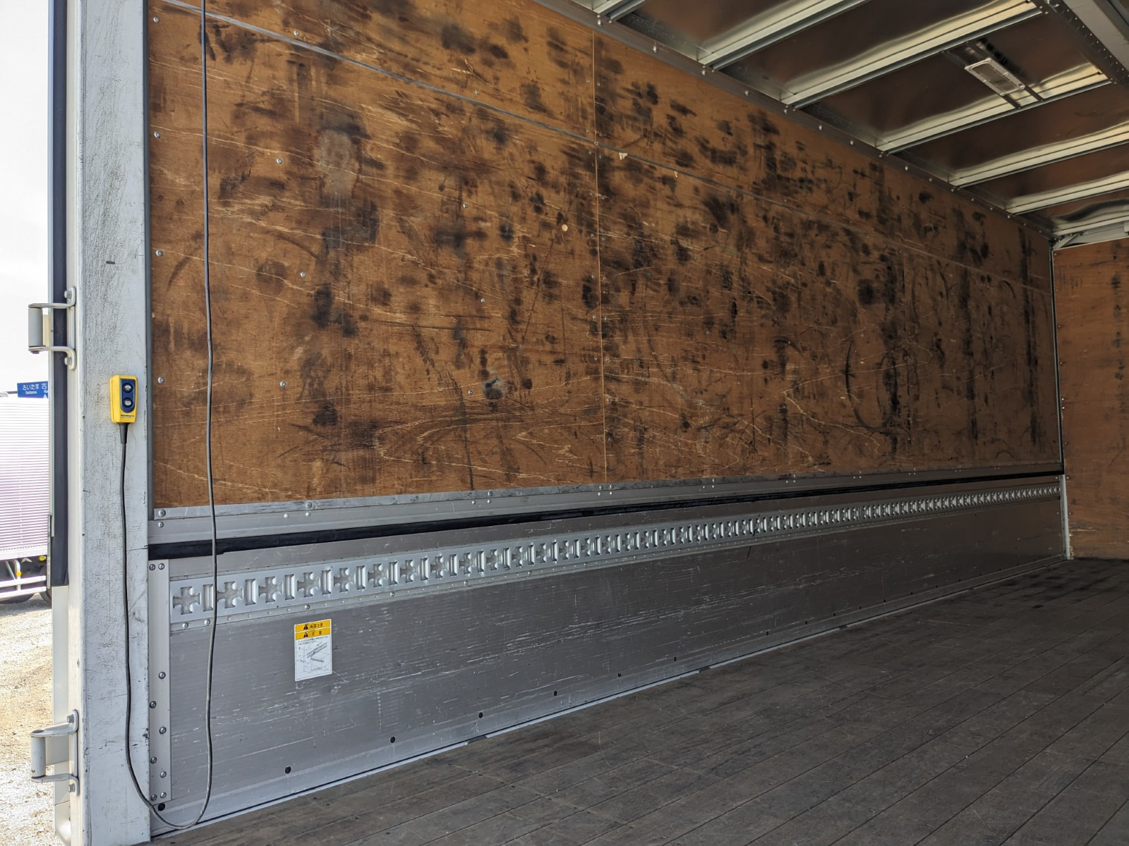 三菱 ファイター 2KG-FK61F(2WD)の写真21