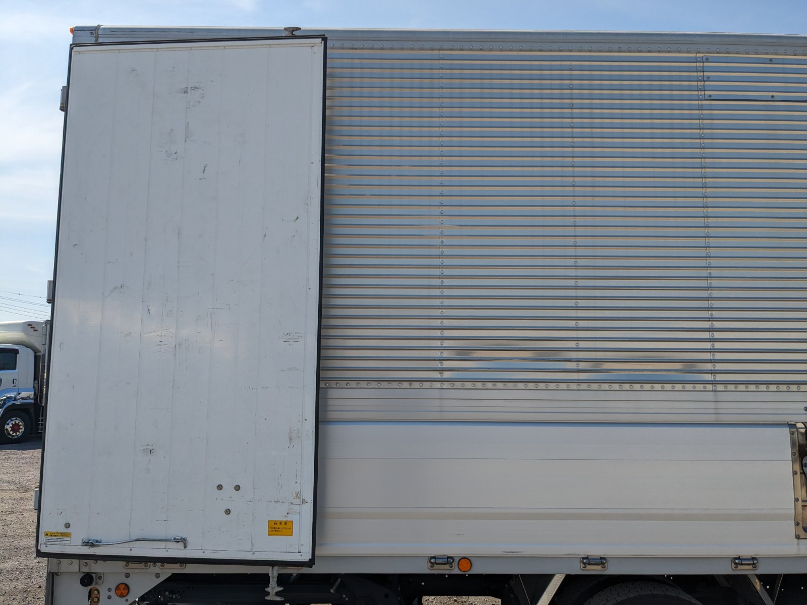 三菱 ファイター 2KG-FK61F(2WD)の写真31