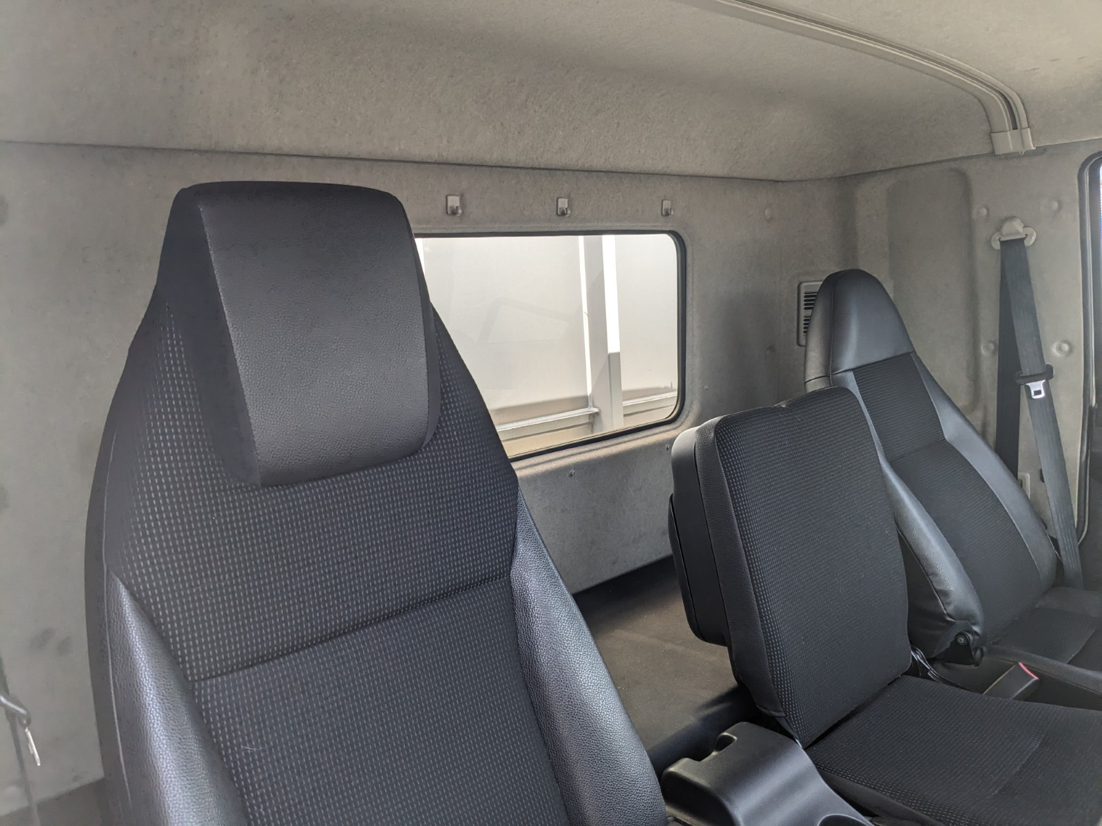 三菱 ファイター 2KG-FK61F(2WD)の写真42