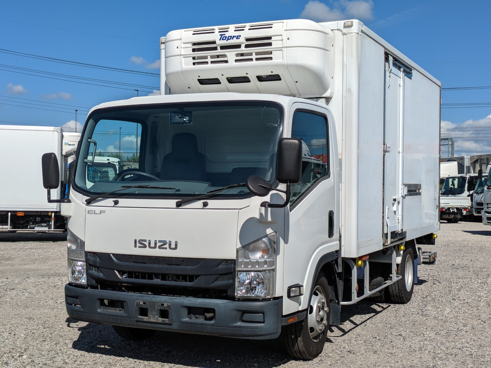 いすゞ エルフ TPG-NPR85AN(2WD)の写真1